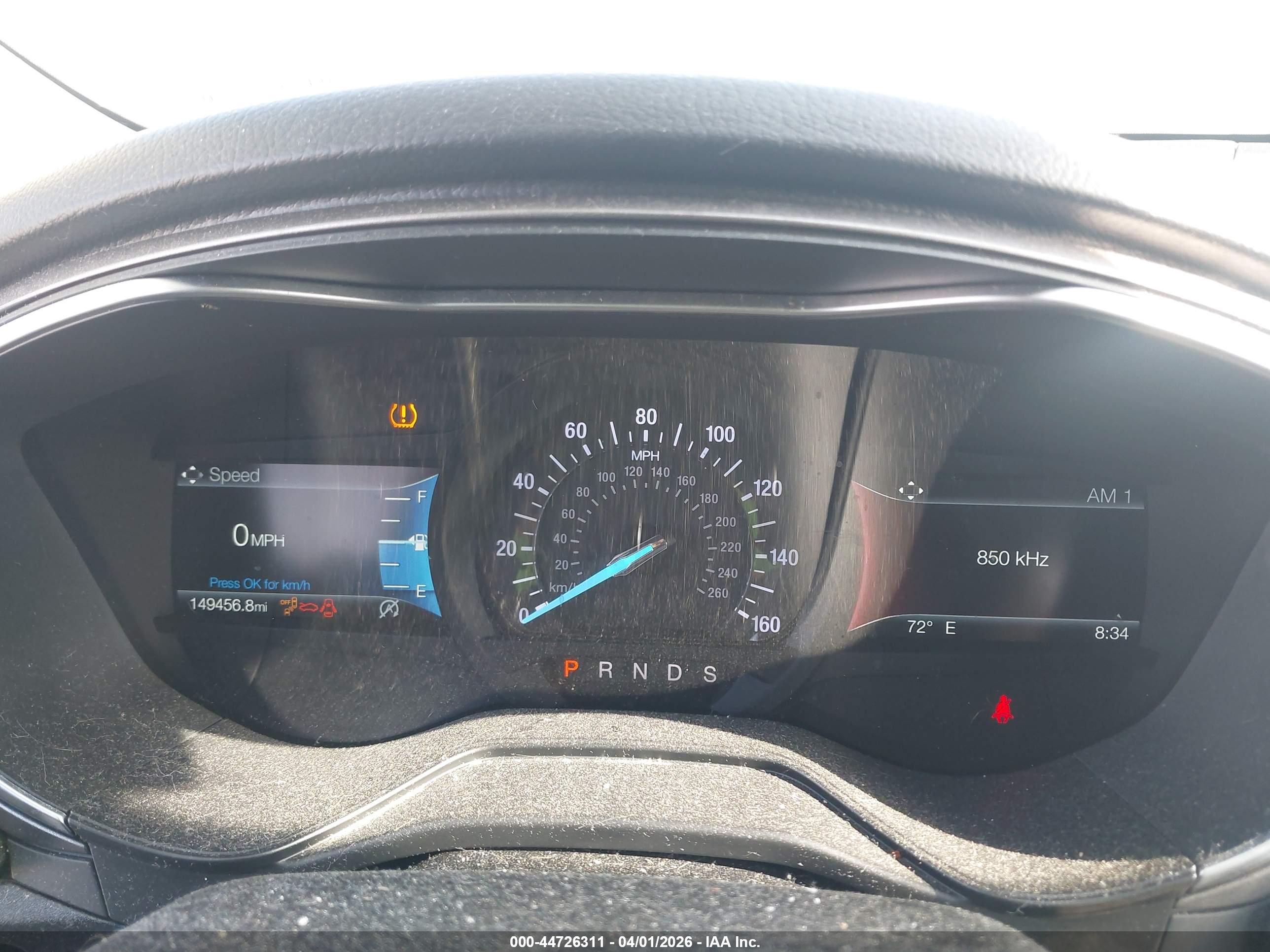 FORD FUSION image 7