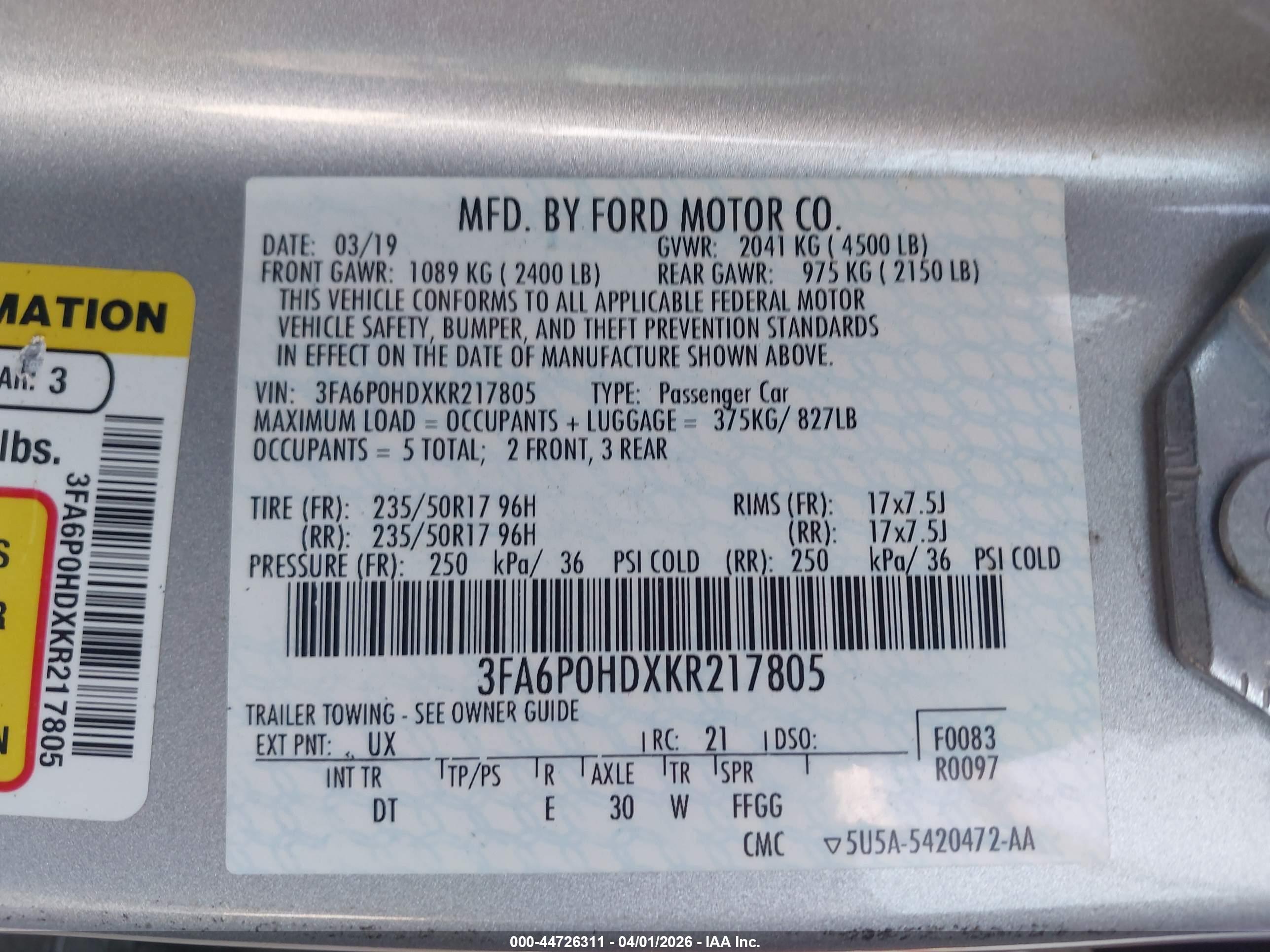 FORD FUSION image 9