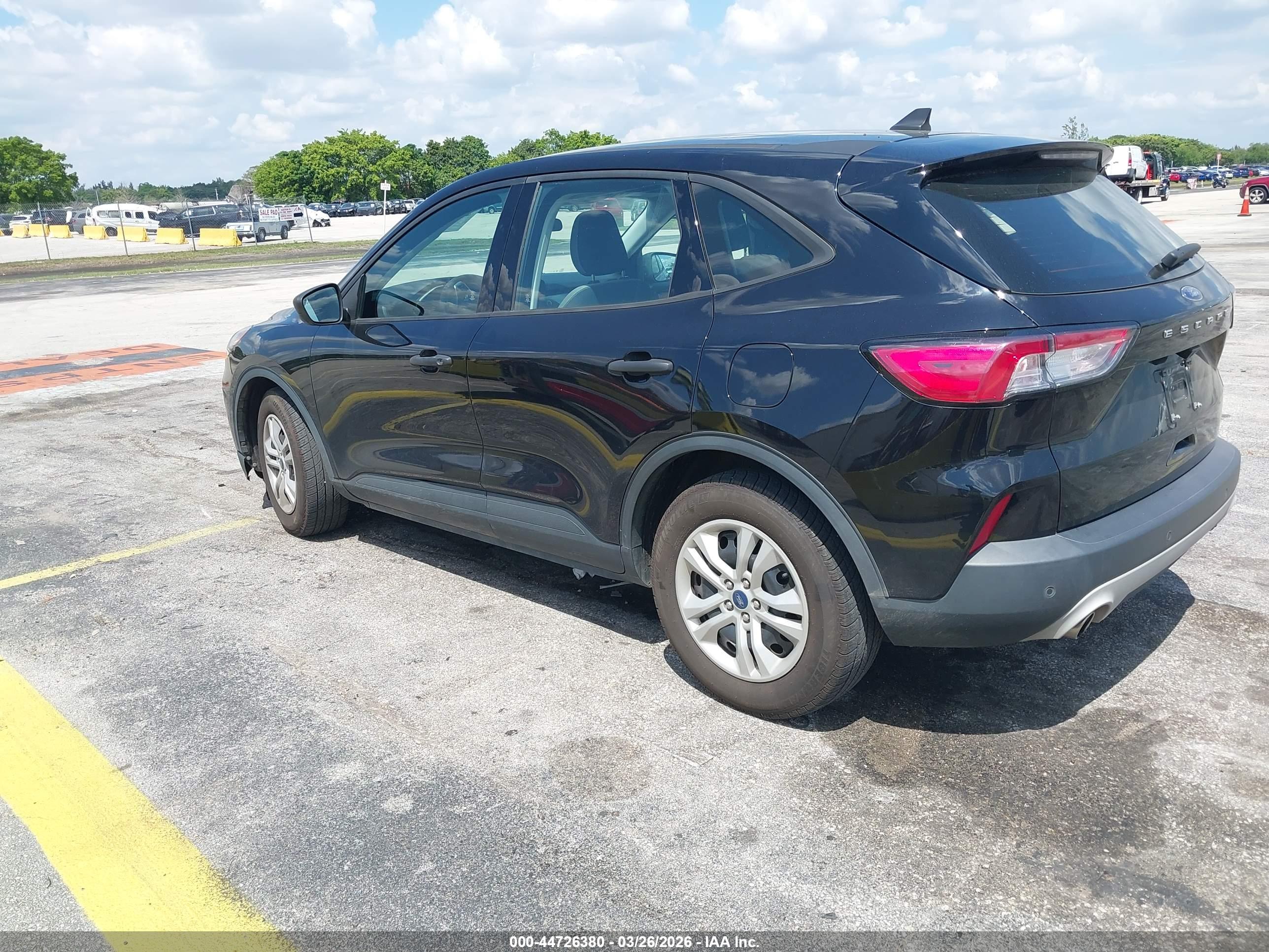 FORD ESCAPE image 3