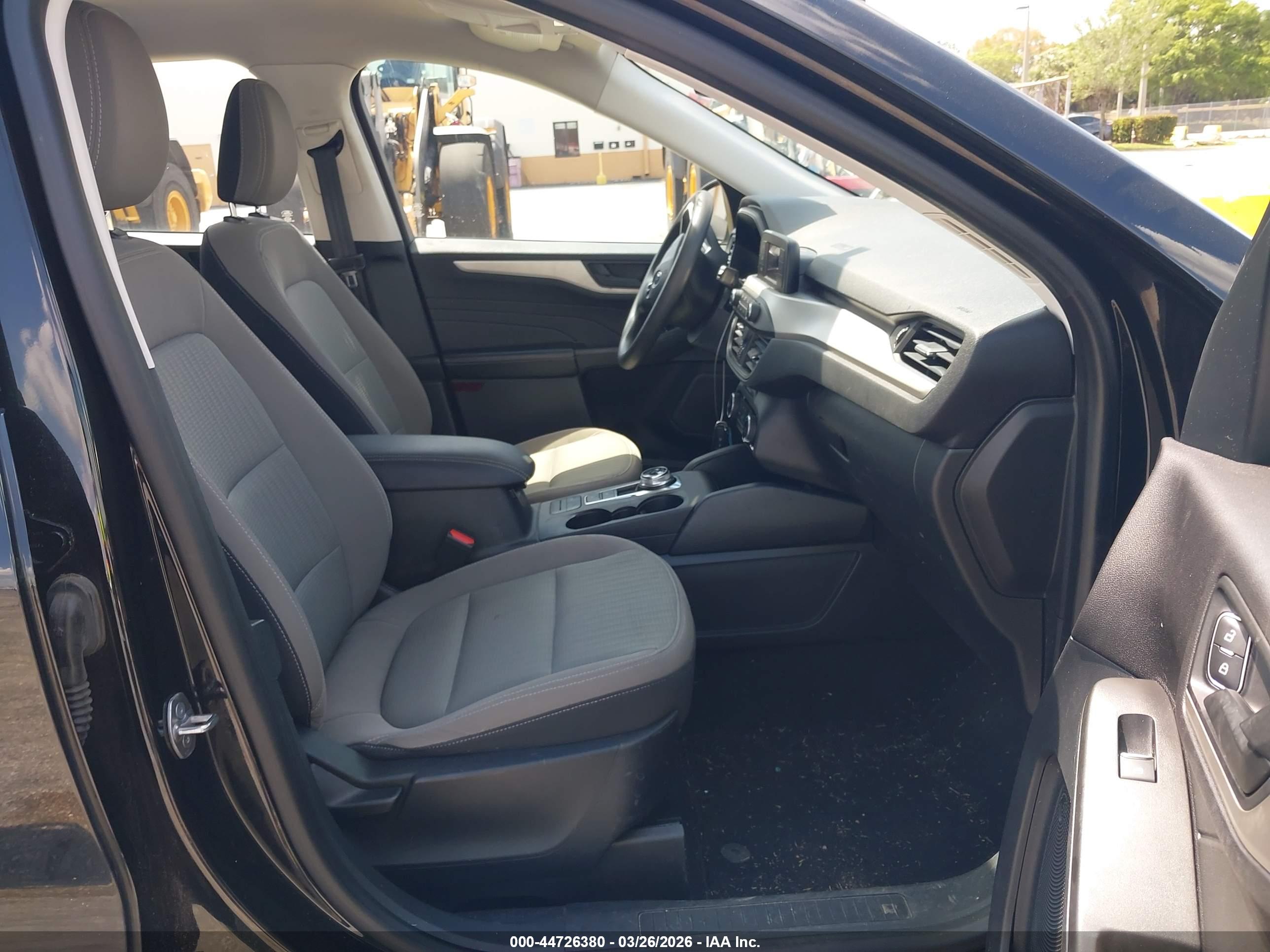 FORD ESCAPE image 5