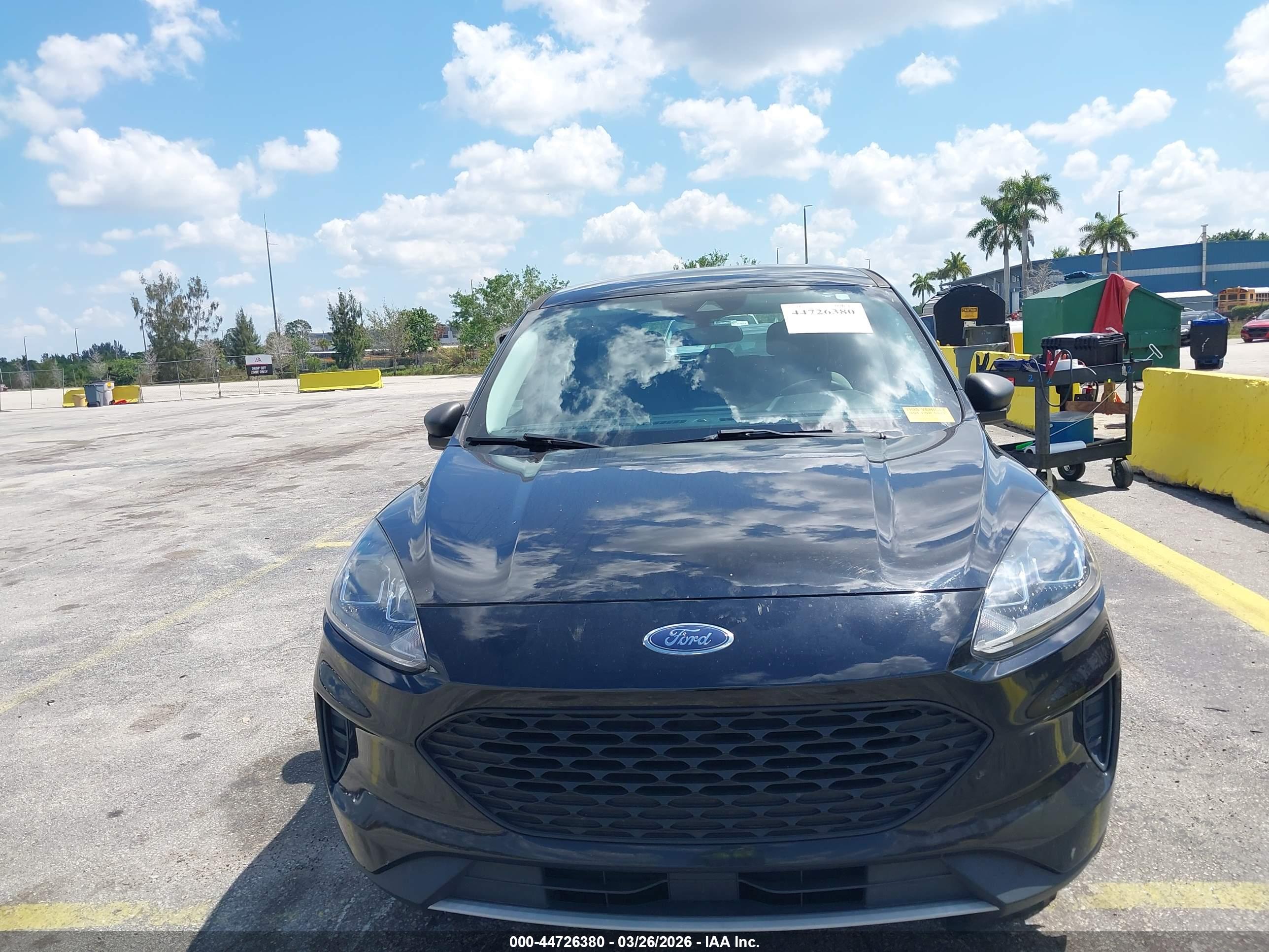 FORD ESCAPE image 6