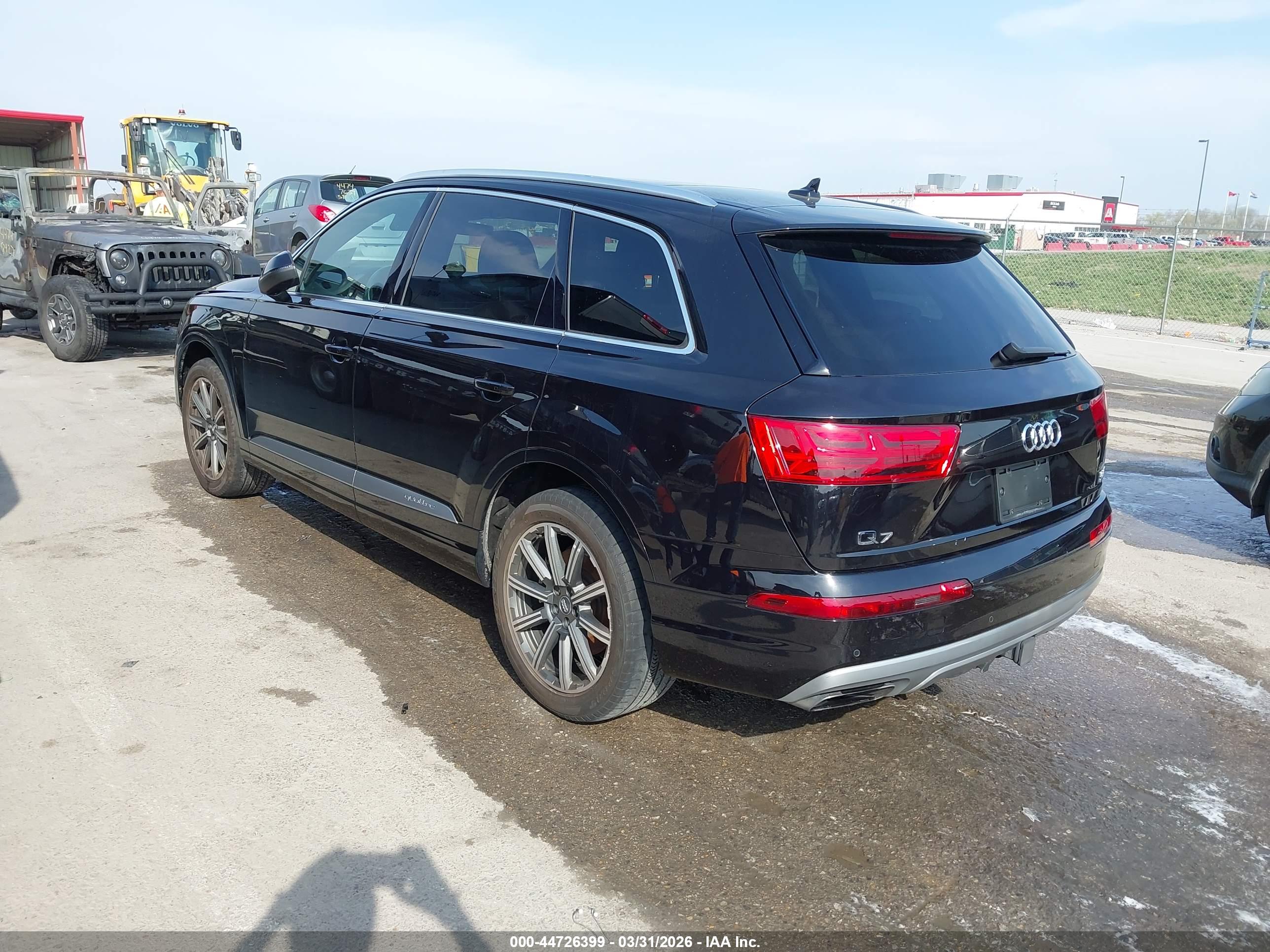 AUDI Q7 image 3