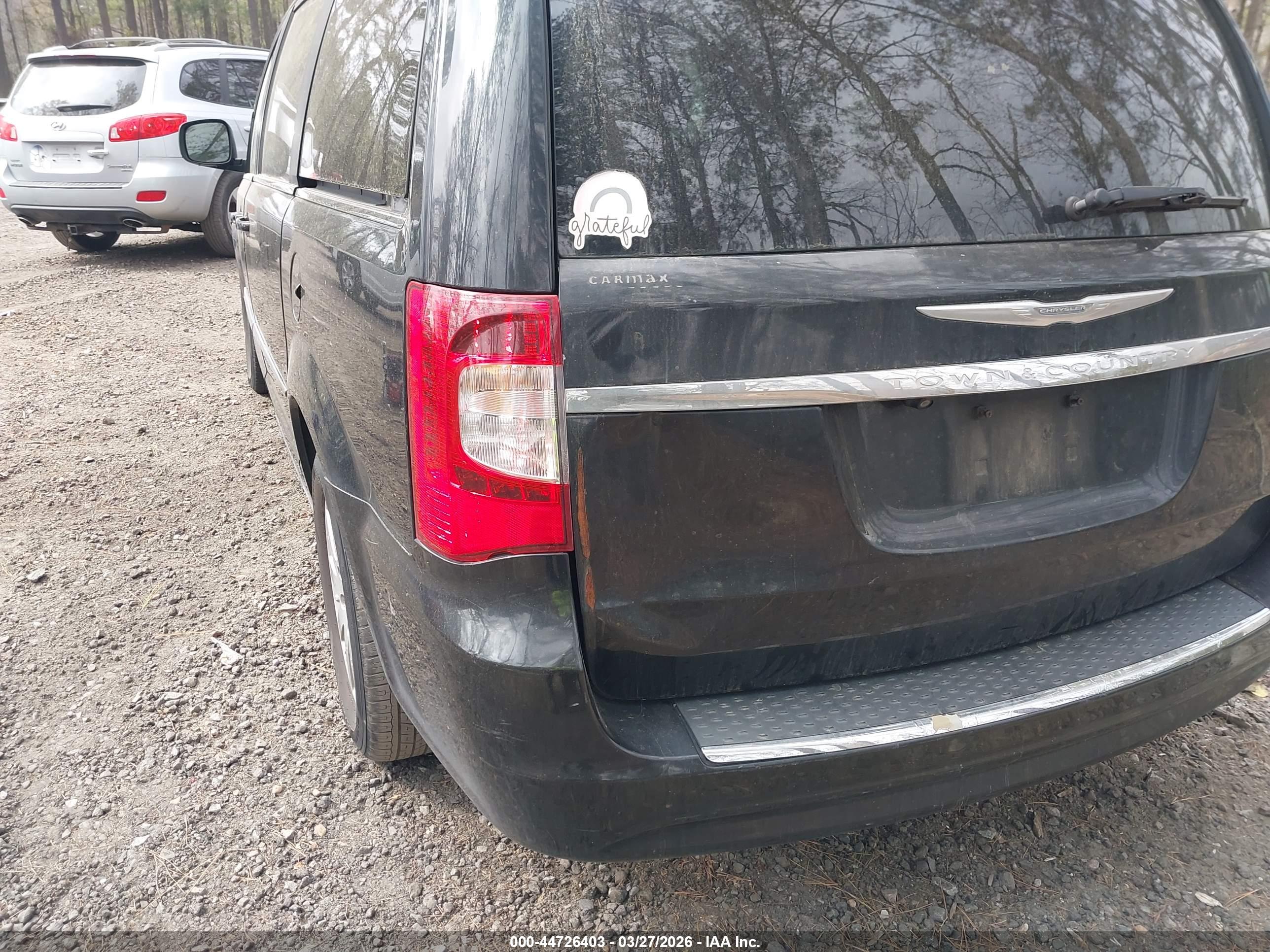 CHRYSLER TOWN image 6