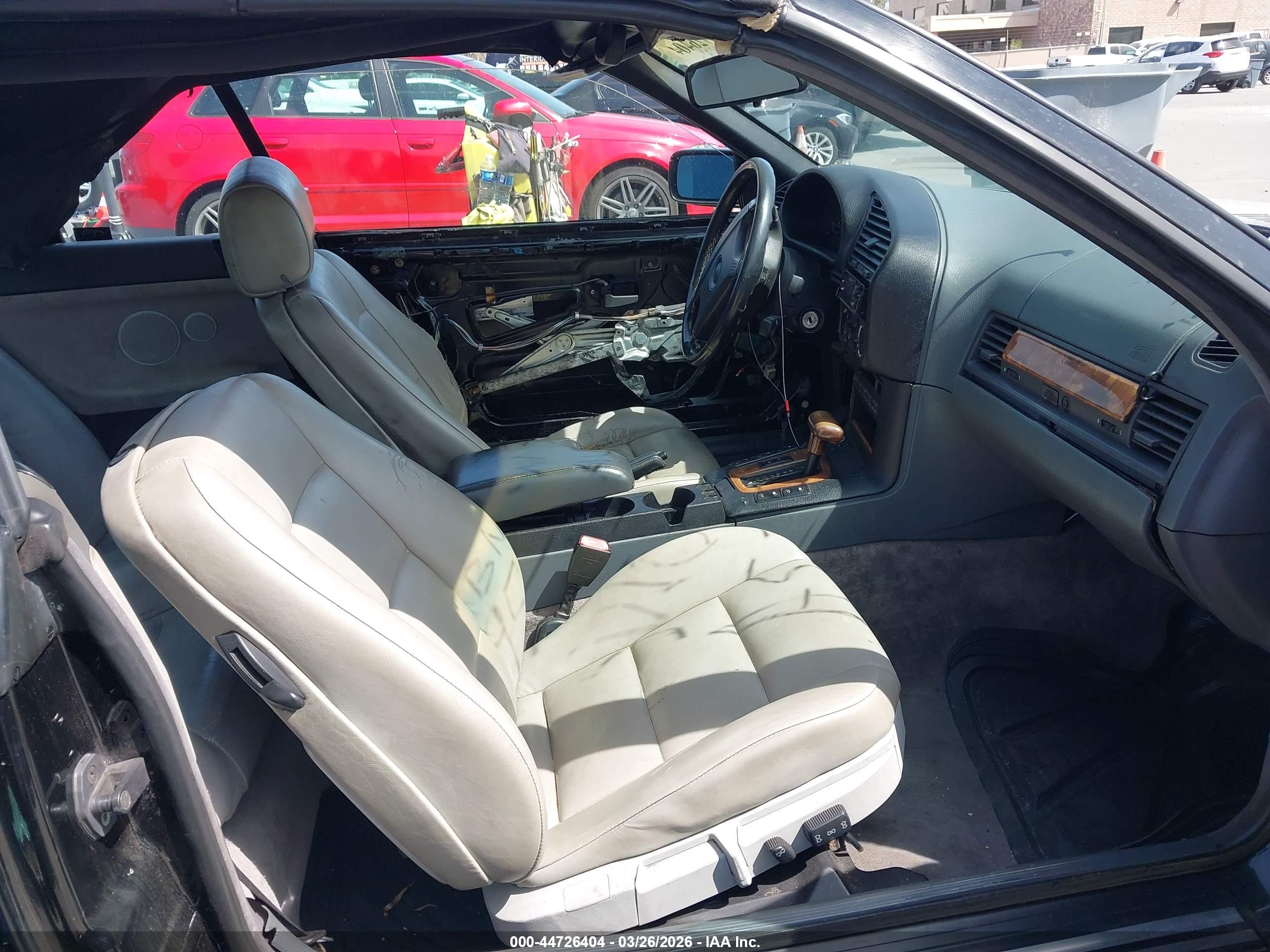 BMW 325 image 5