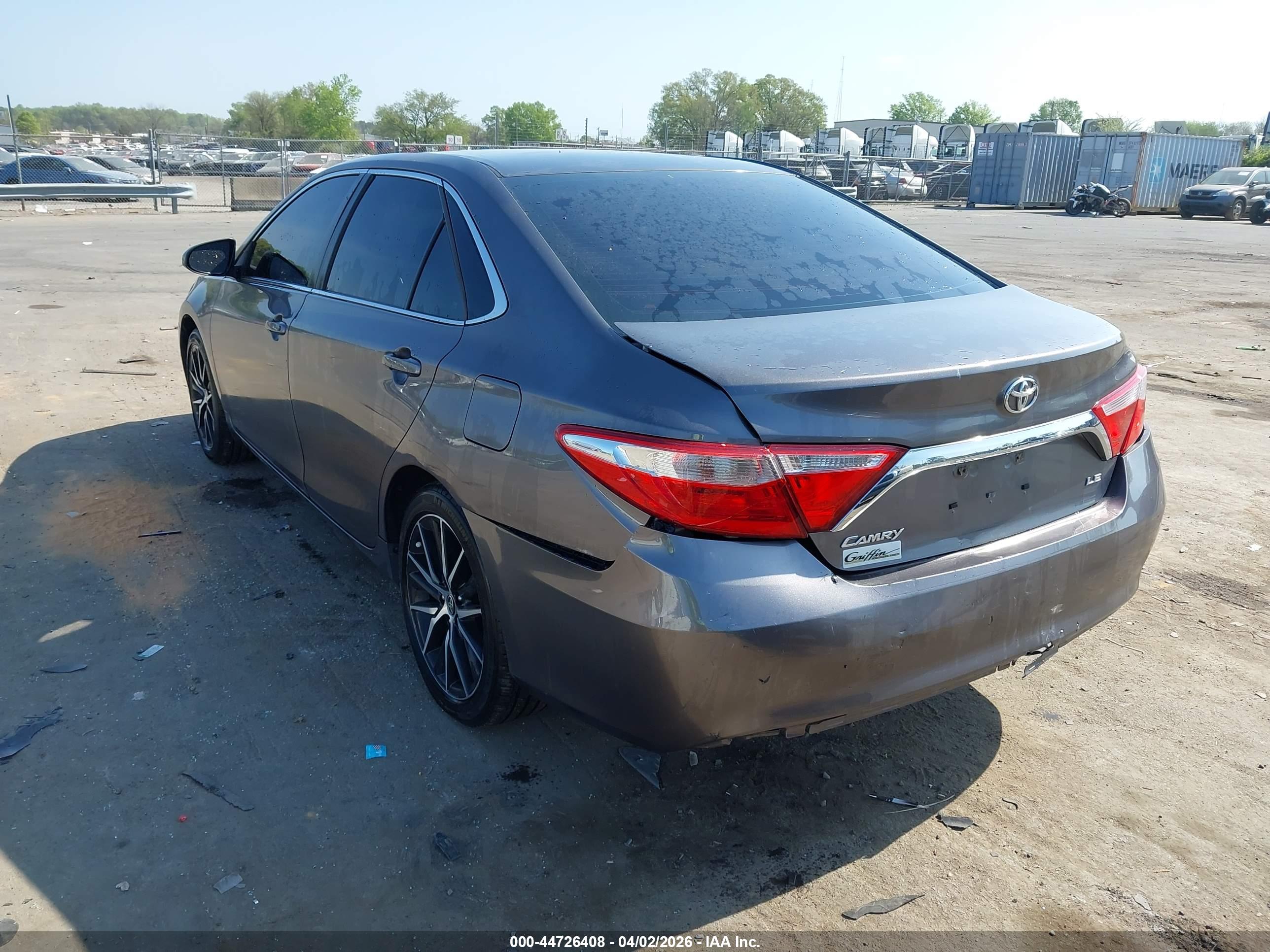TOYOTA CAMRY image 3