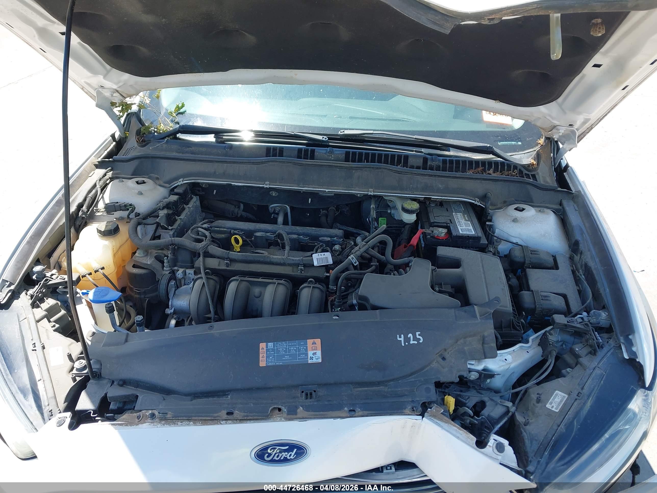FORD FUSION image 10