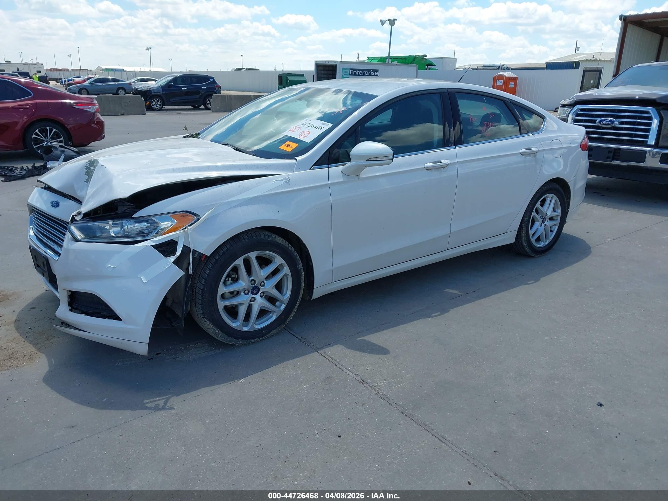 FORD FUSION image 2