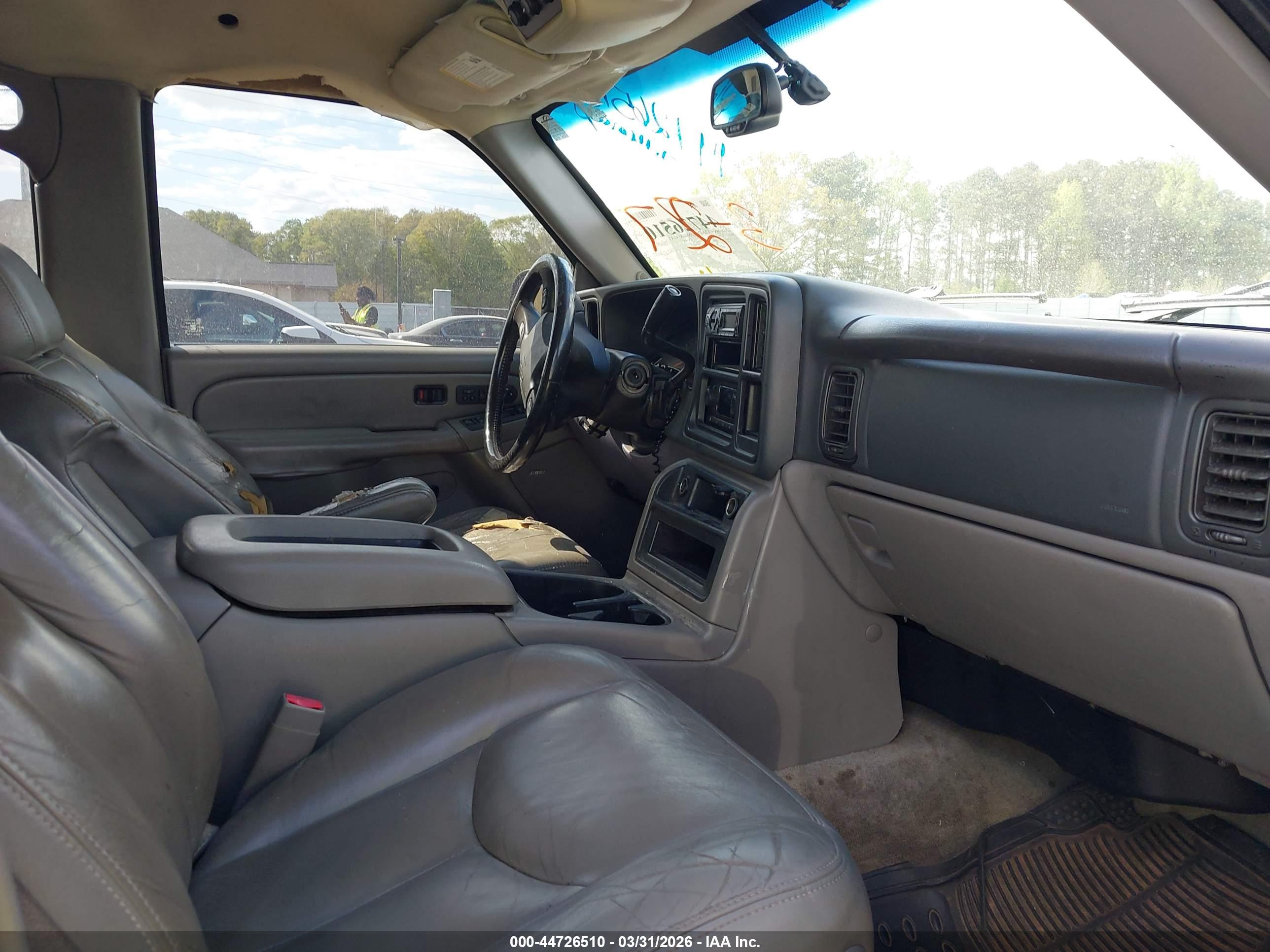 CHEVROLET TAHOE image 5