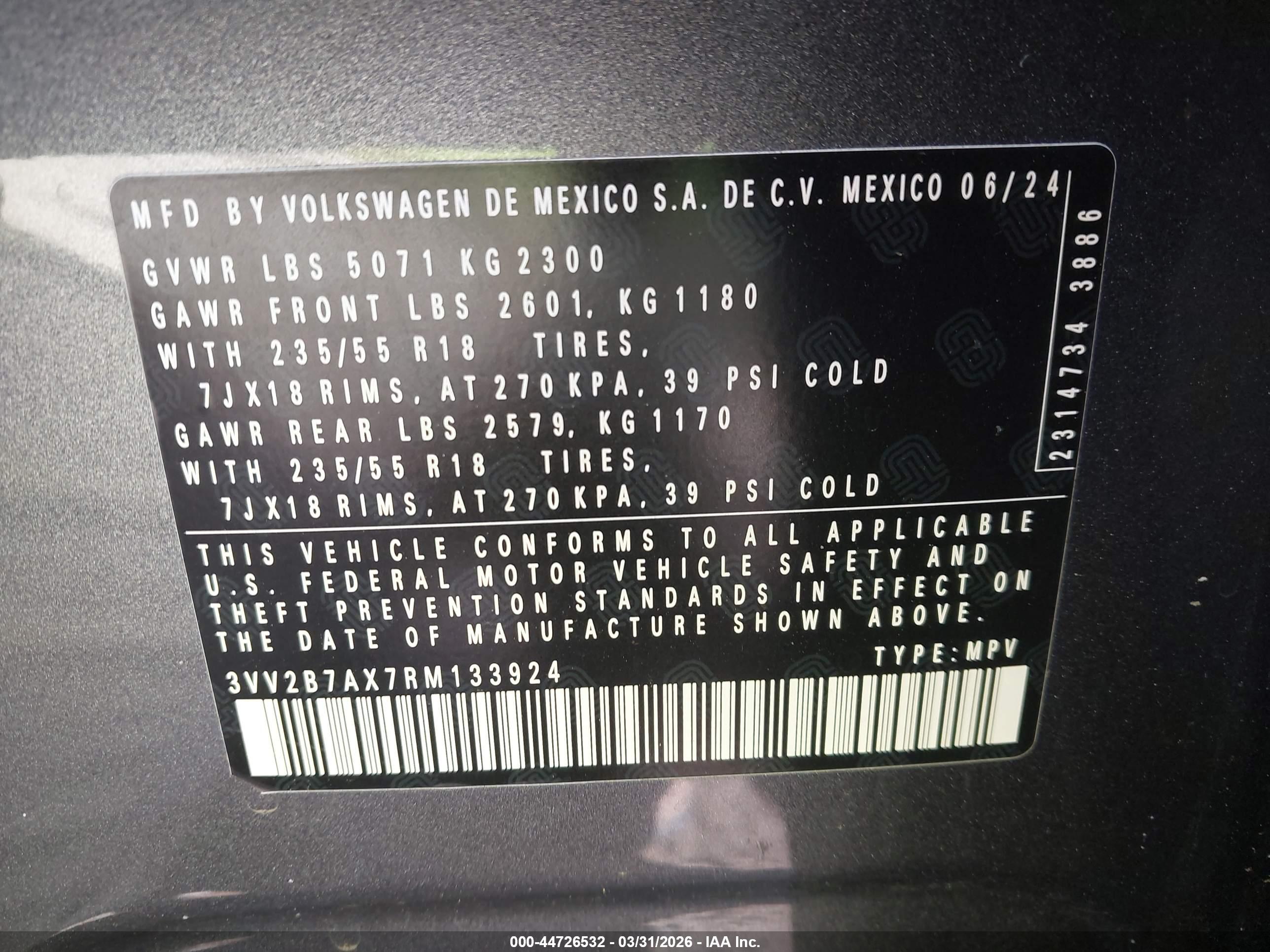 VOLKSWAGEN TIGUAN image 9