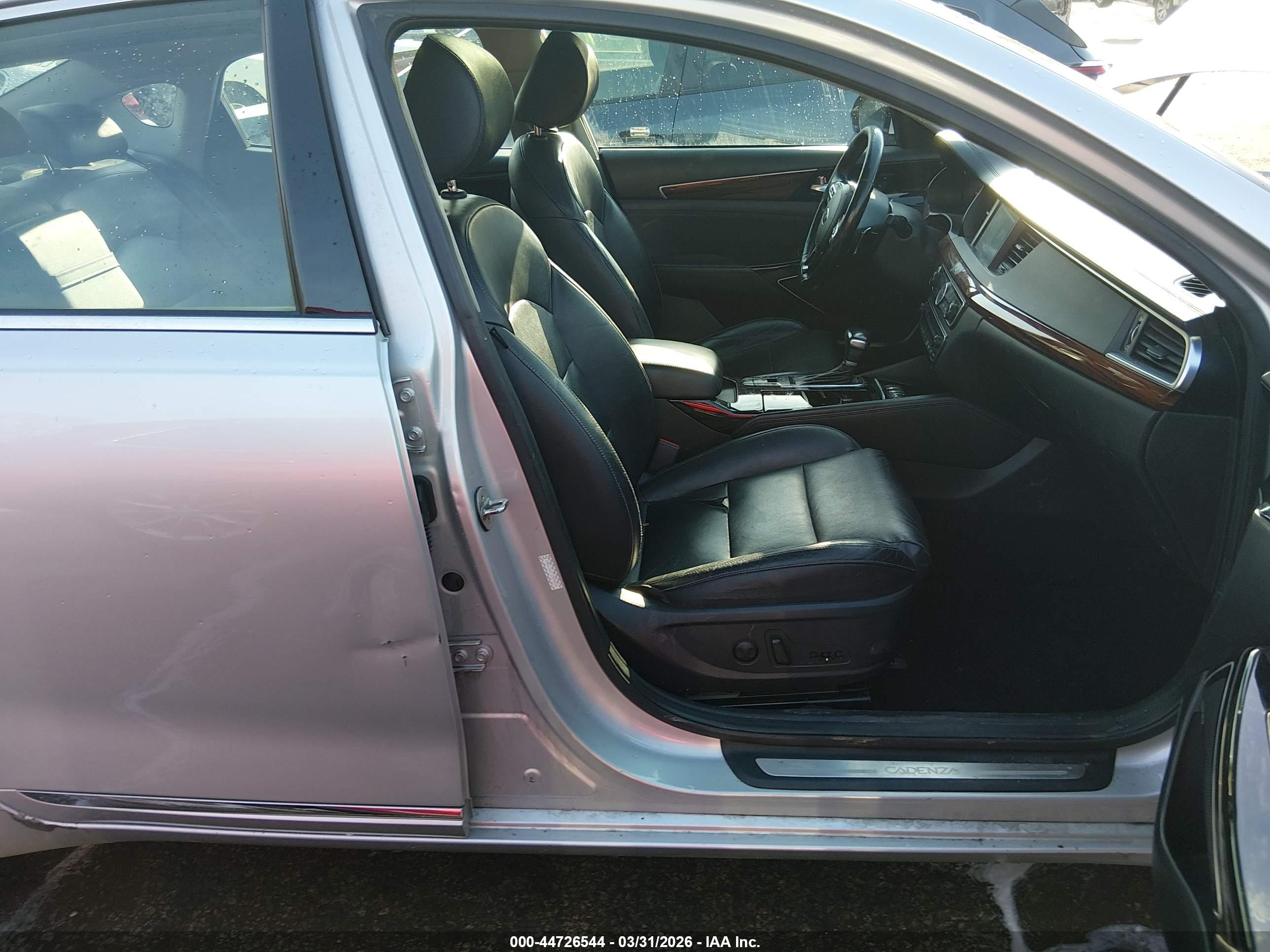 KIA CADENZA image 5