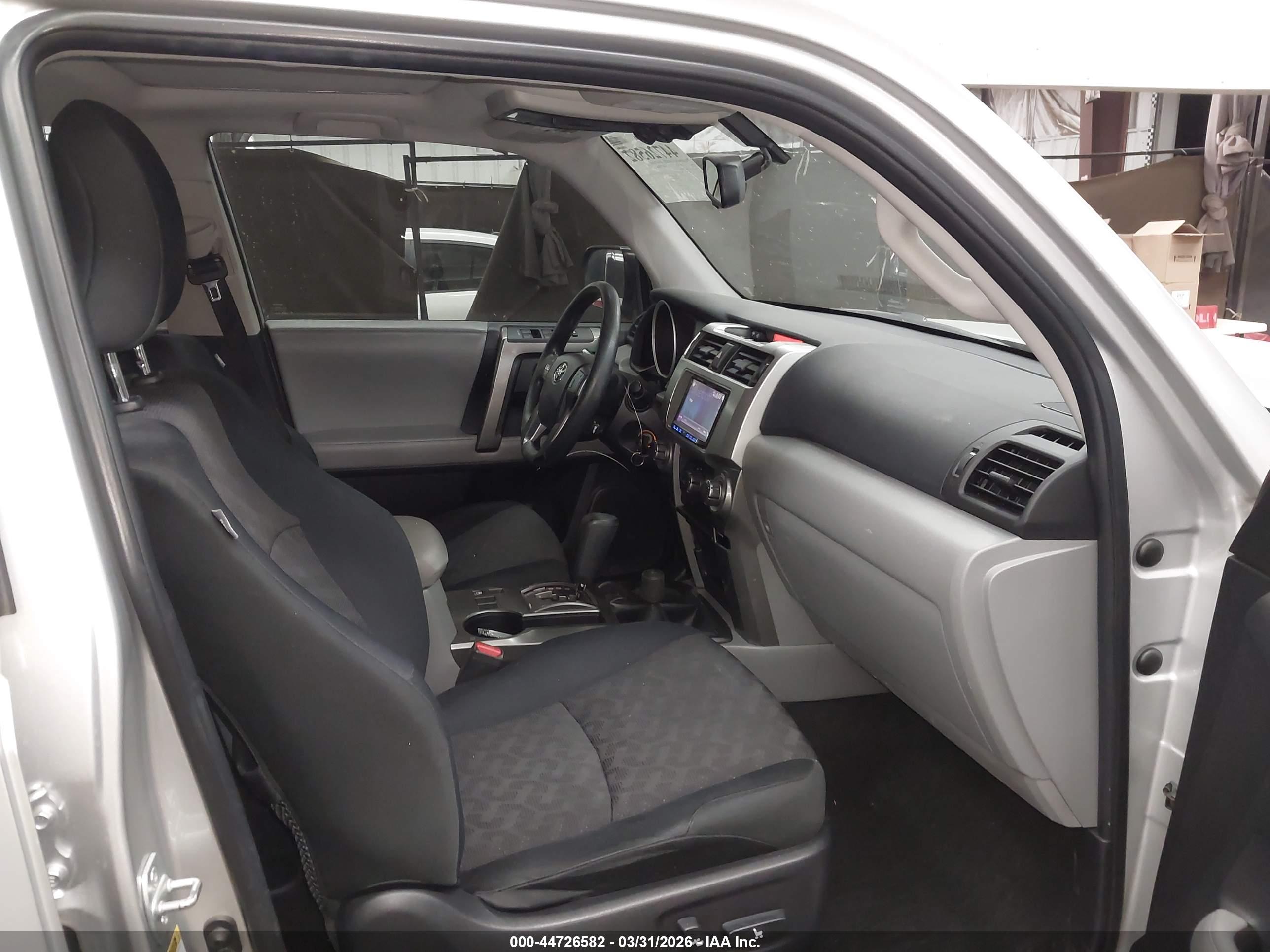 TOYOTA 4RUNNER image 5