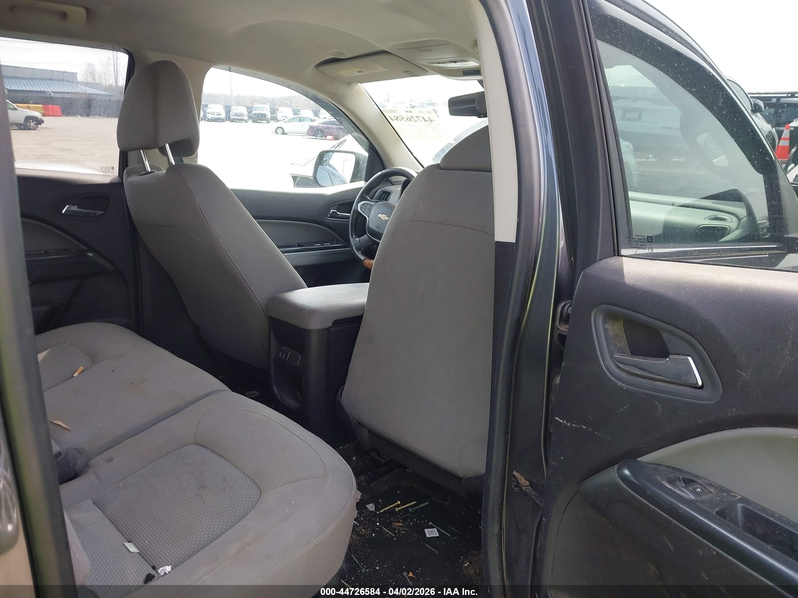 CHEVROLET COLORADO image 8