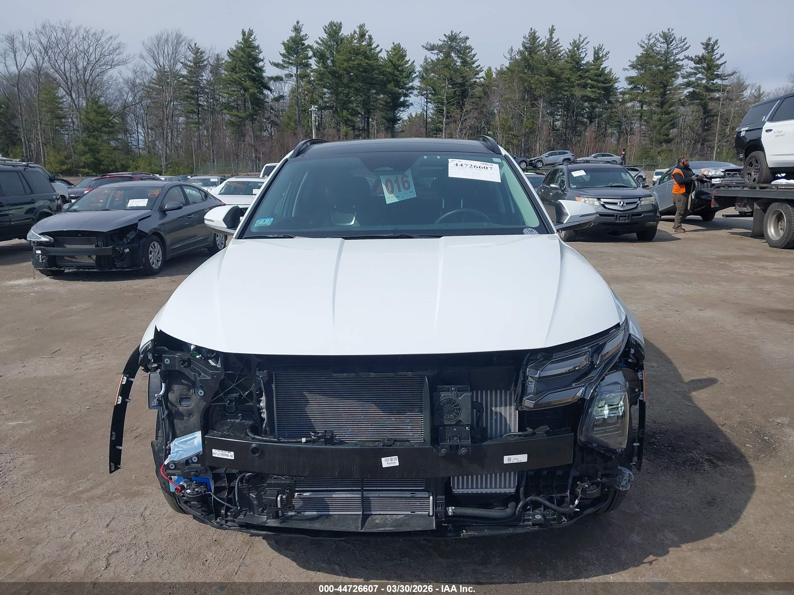 HYUNDAI TUCSON image 6