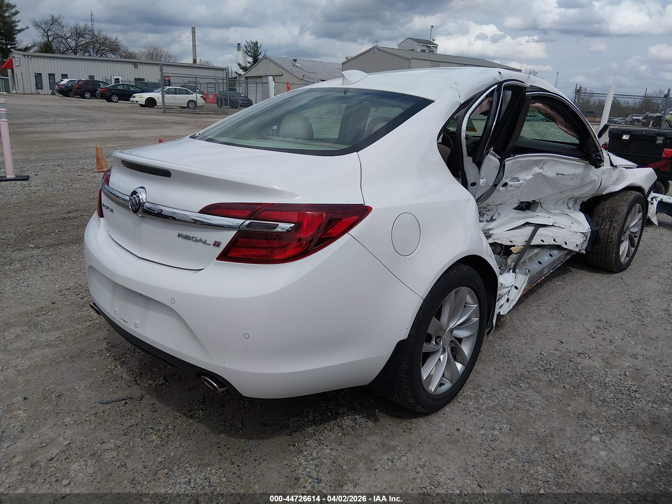 BUICK REGAL image 4