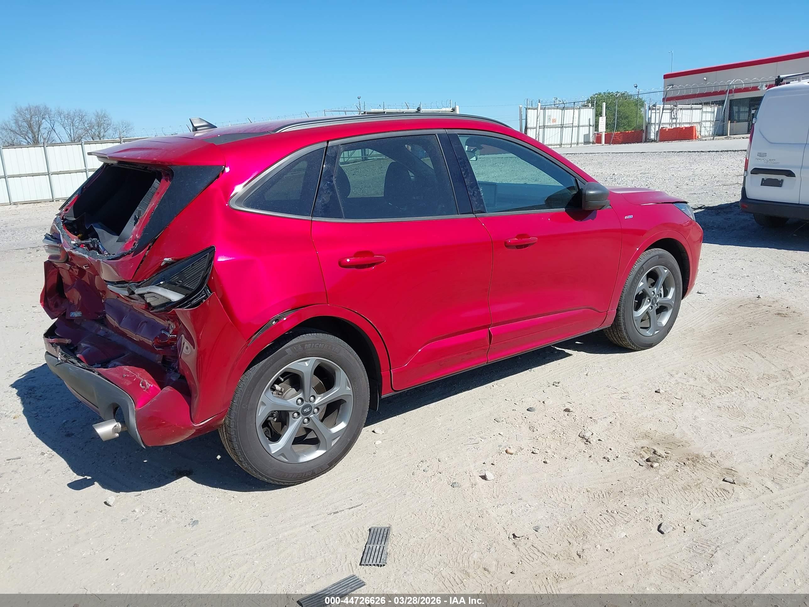 FORD ESCAPE image 4