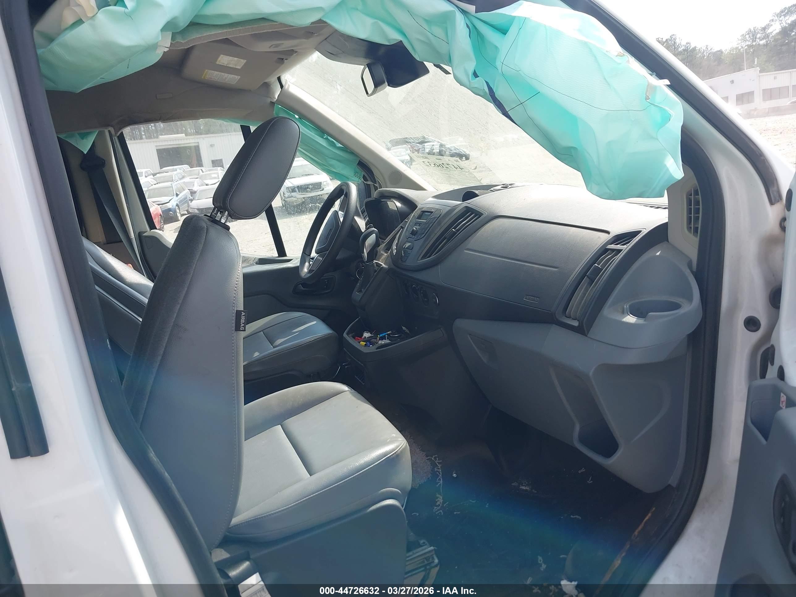 FORD TRANSIT-250 image 5