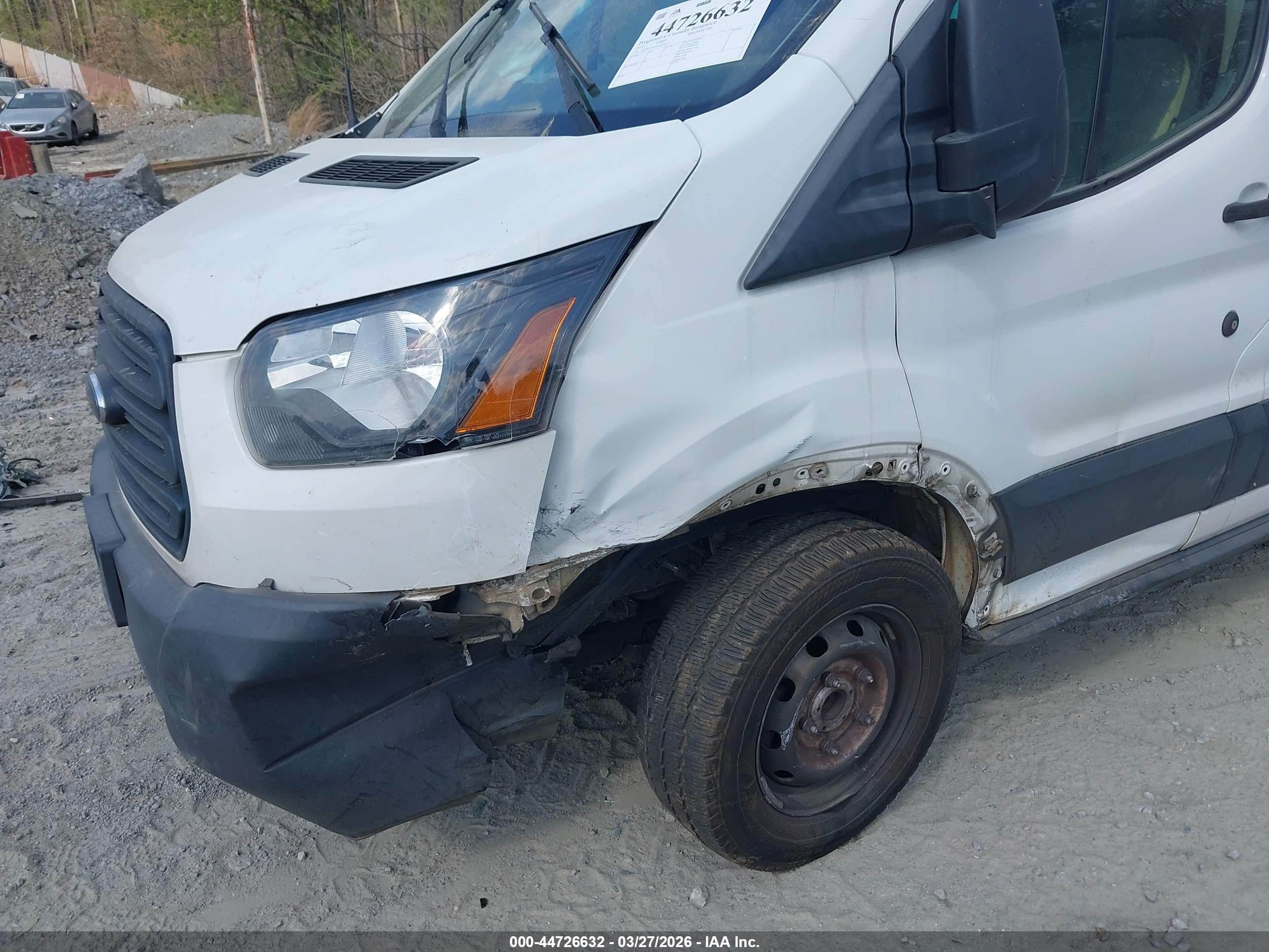 FORD TRANSIT-250 image 6