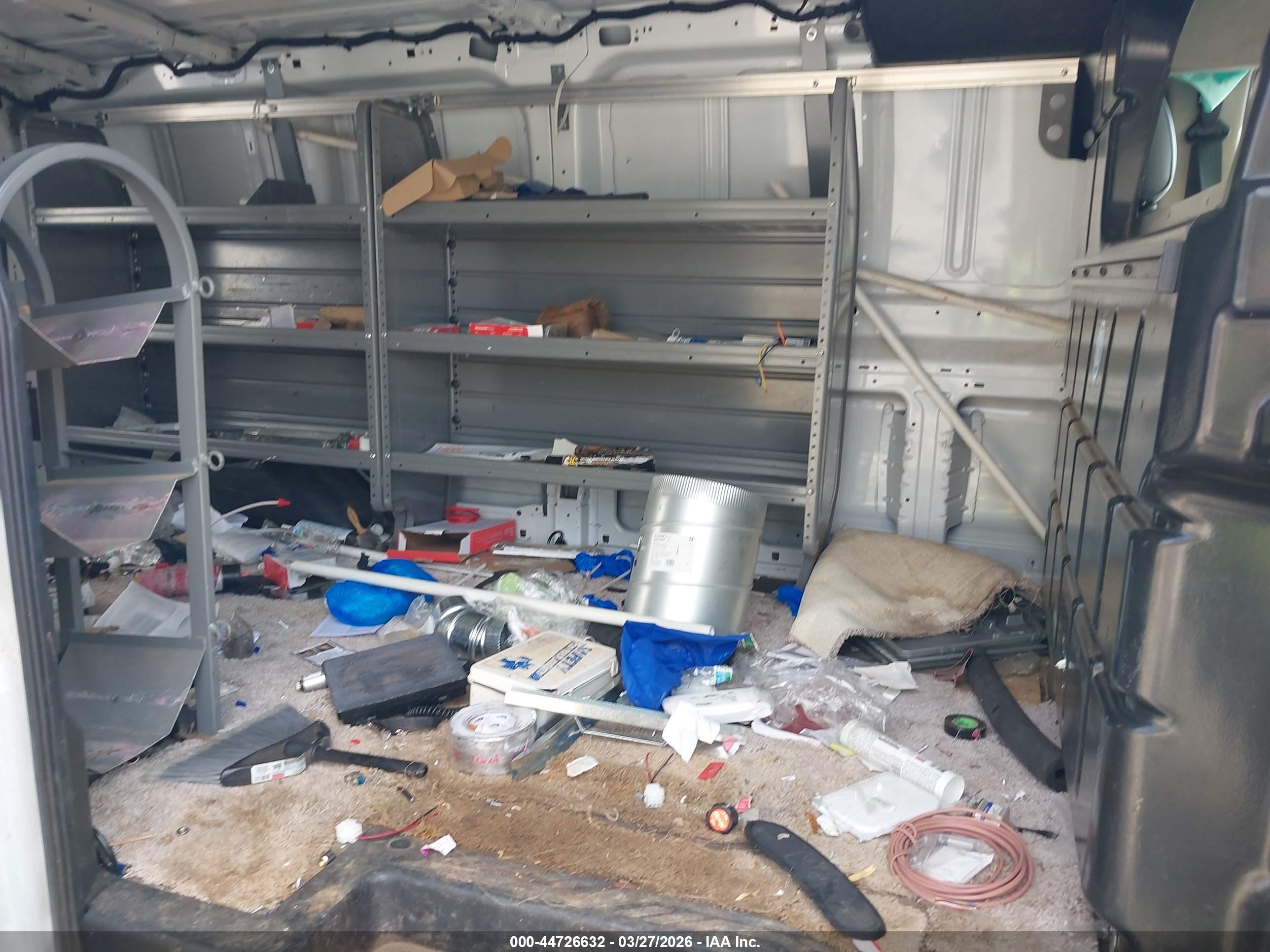 FORD TRANSIT-250 image 8