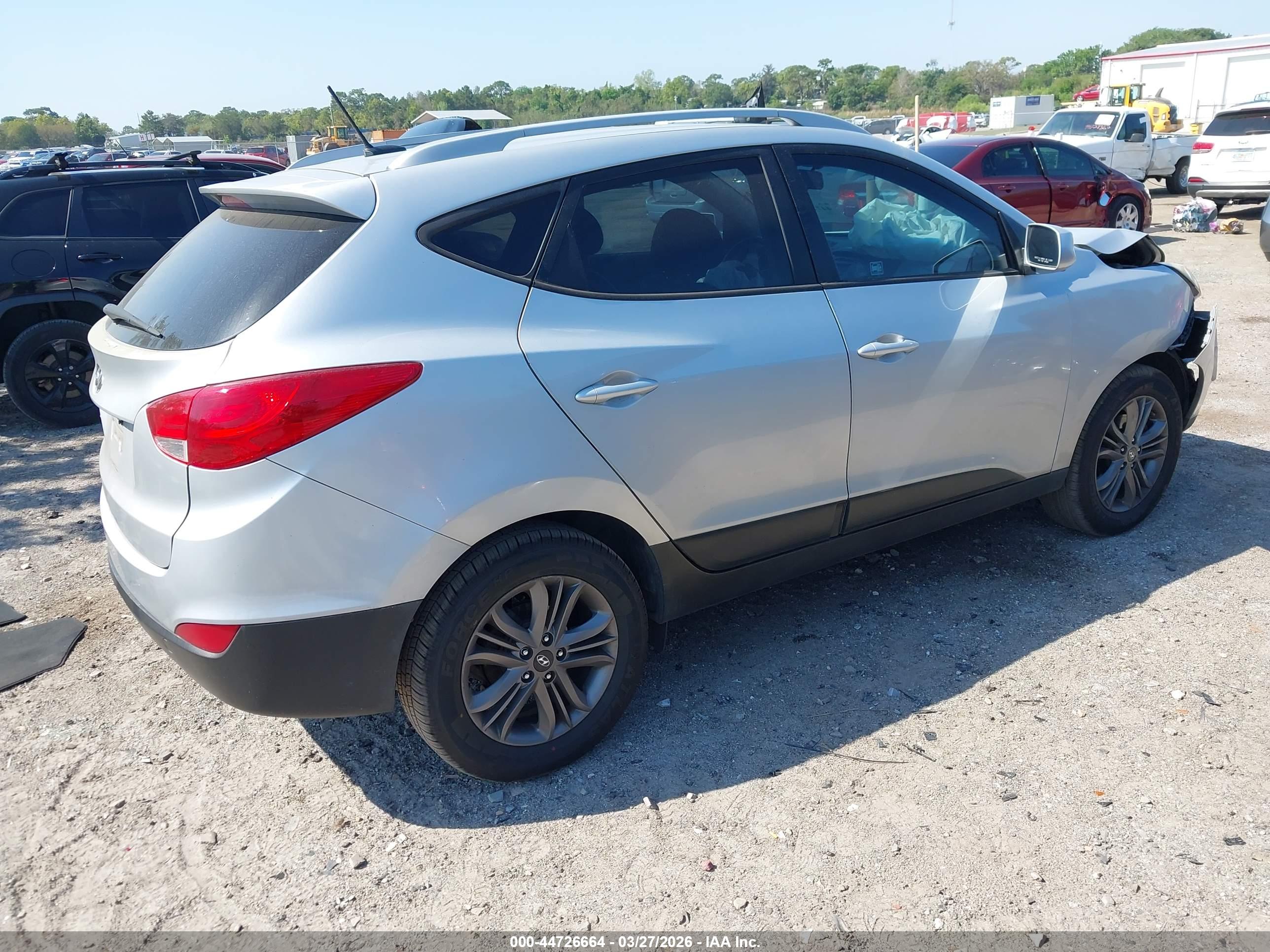 HYUNDAI TUCSON image 4