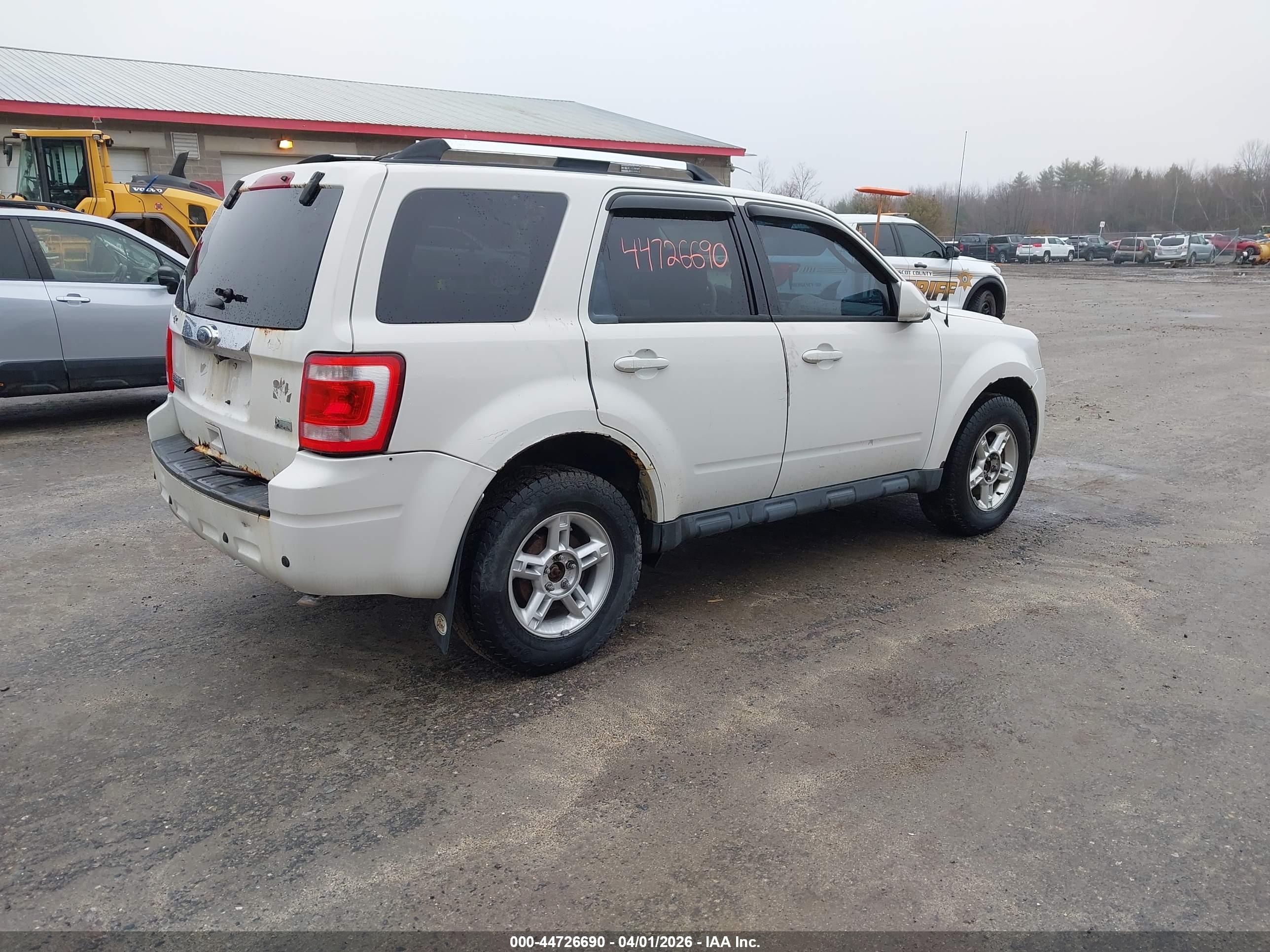 FORD ESCAPE image 4