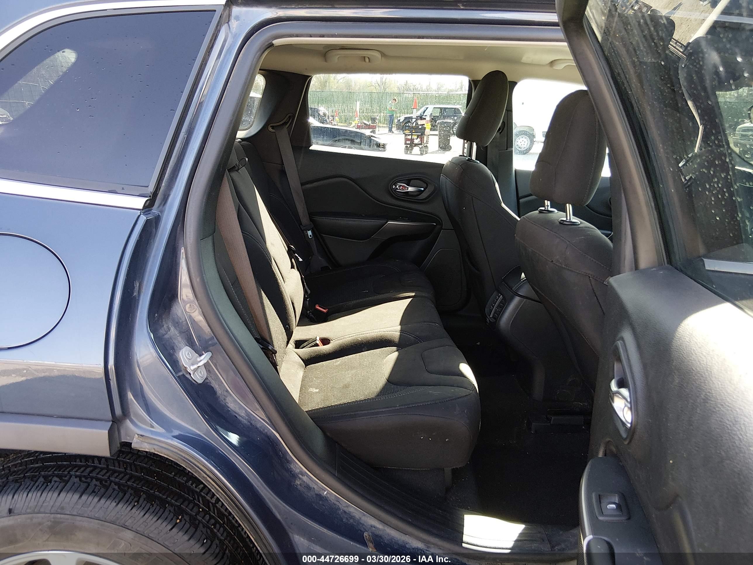 JEEP CHEROKEE image 8