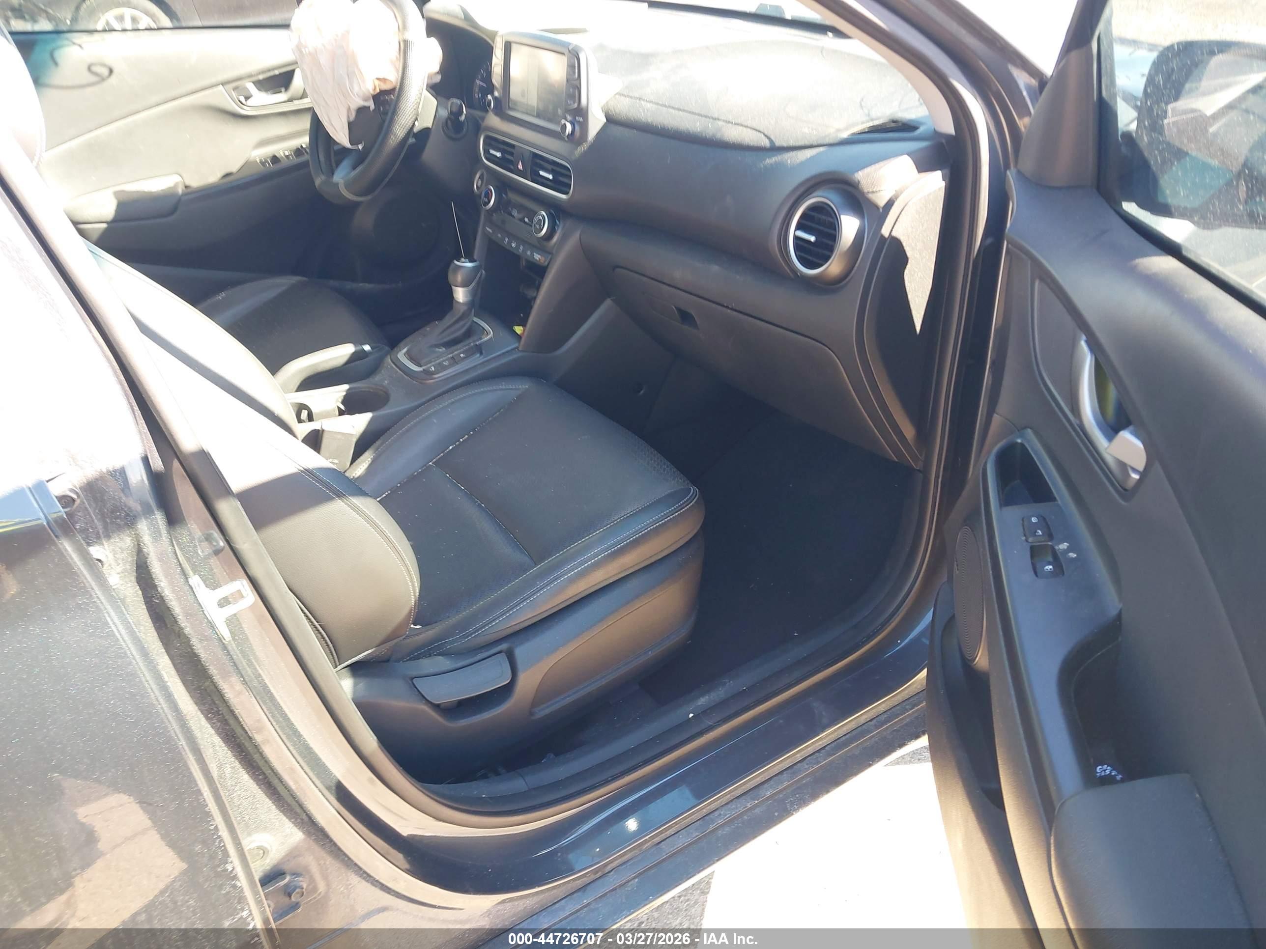 HYUNDAI KONA image 5