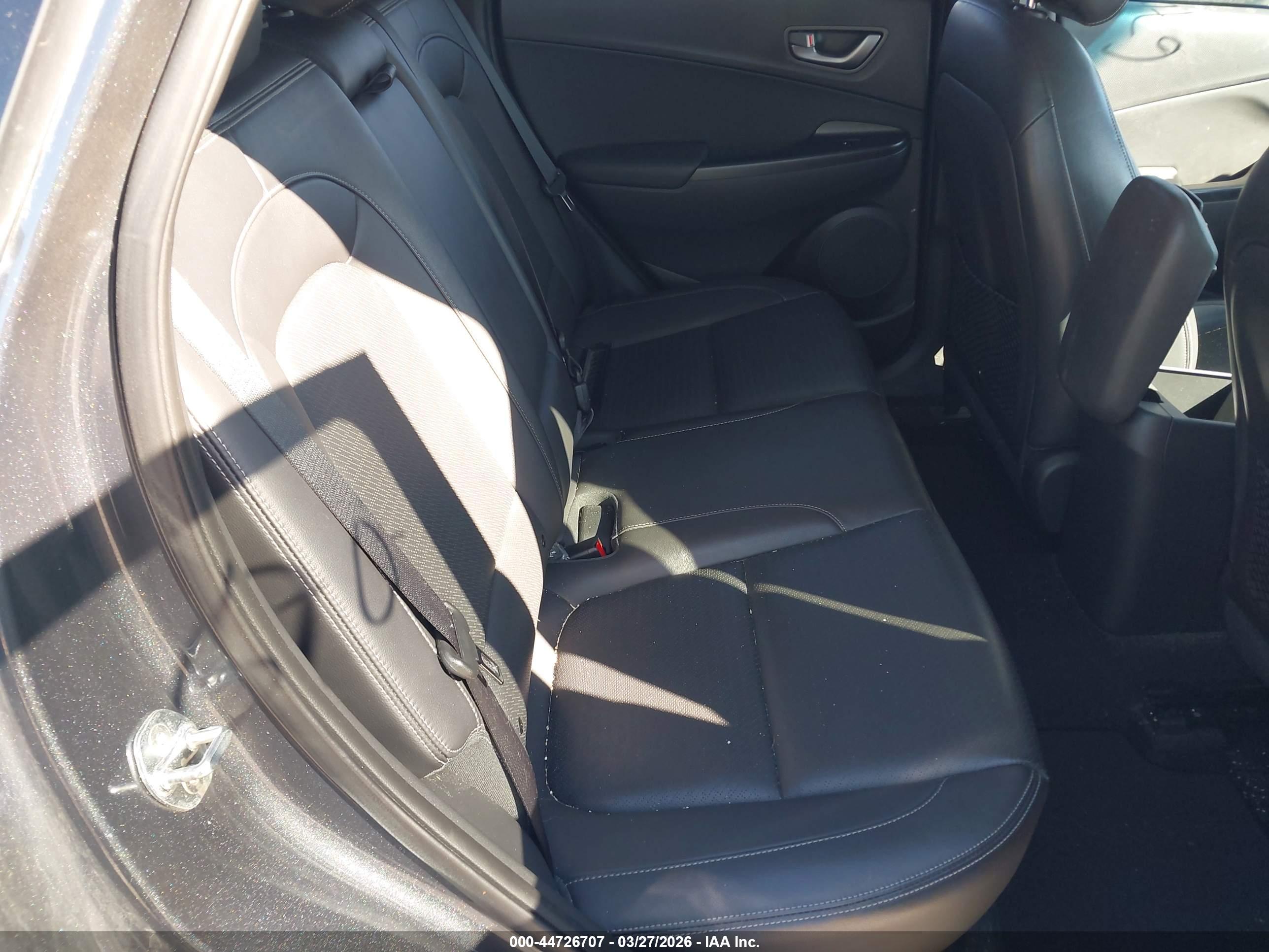 HYUNDAI KONA image 8