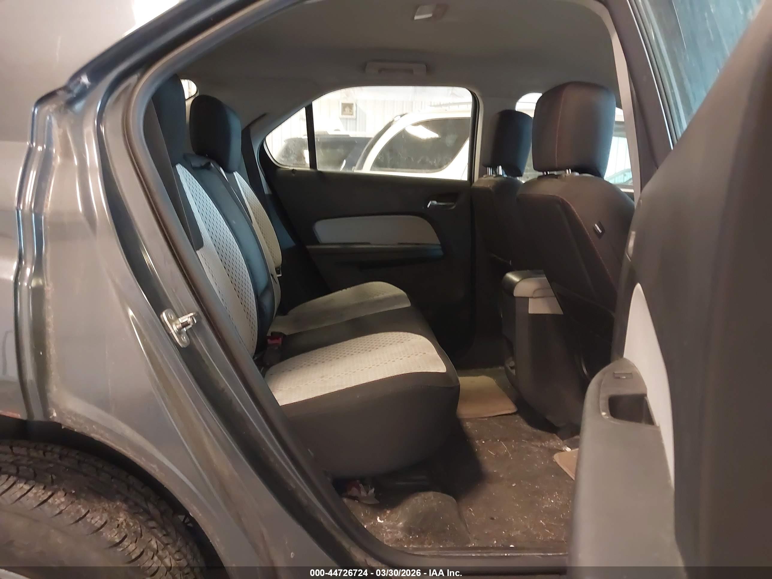 CHEVROLET EQUINOX image 8