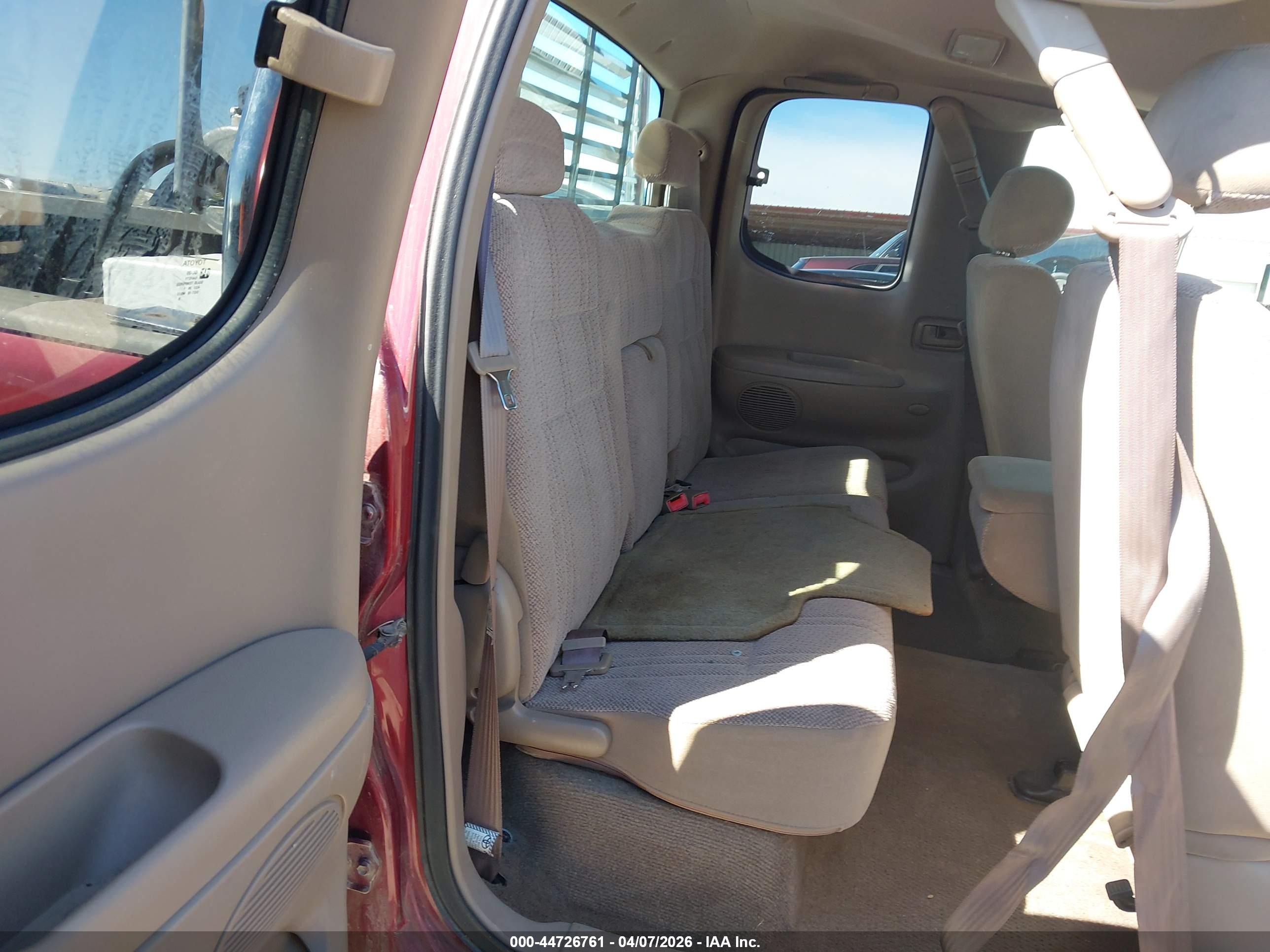 TOYOTA TUNDRA image 8