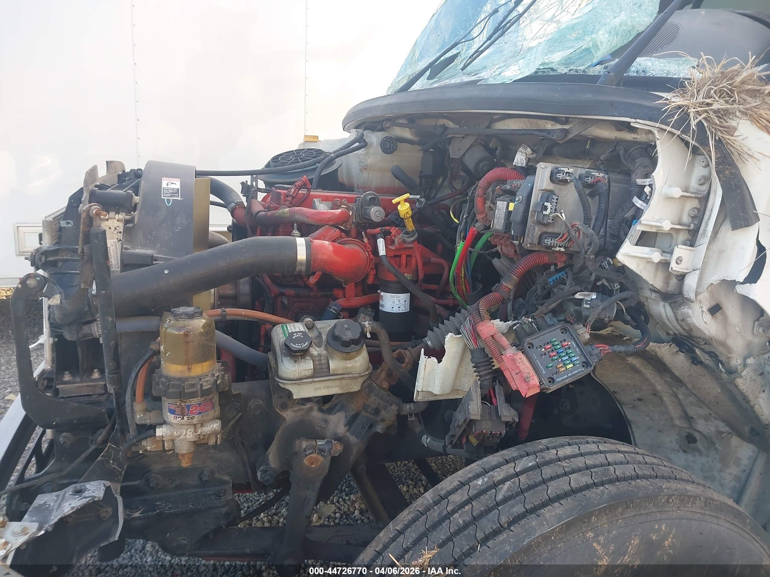 FREIGHTLINER M2 image 10
