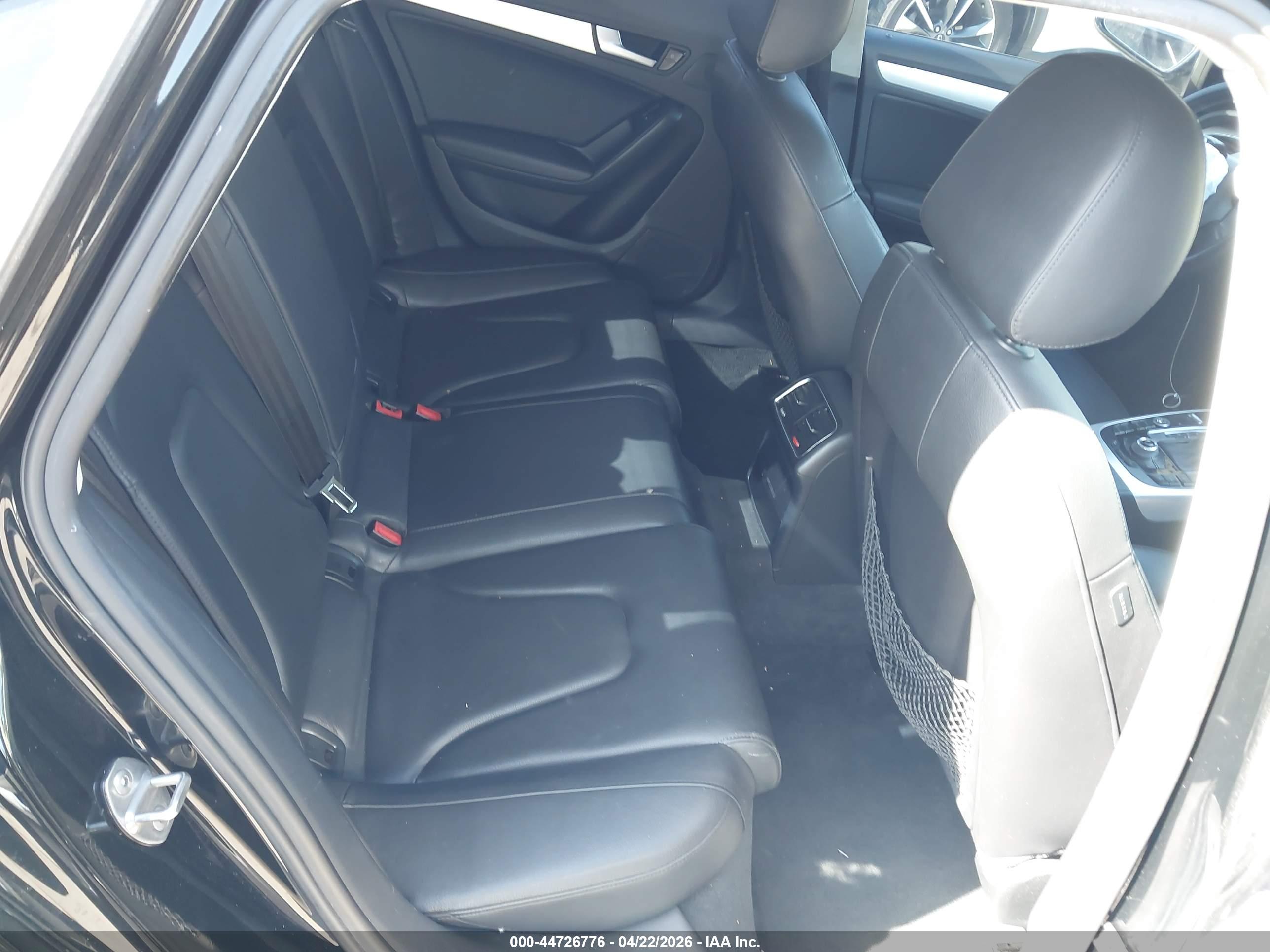 AUDI A4 image 8