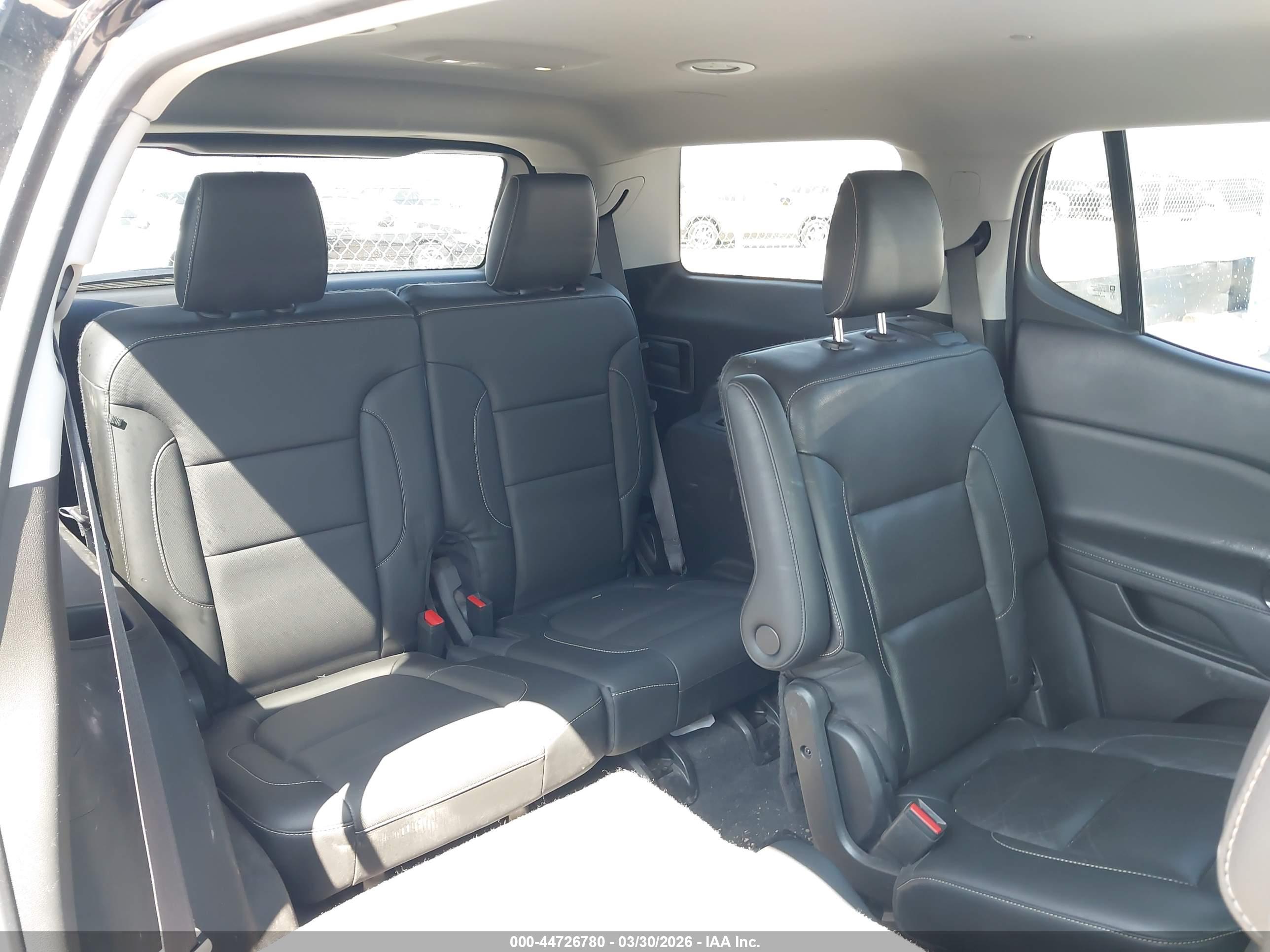 GMC ACADIA image 8