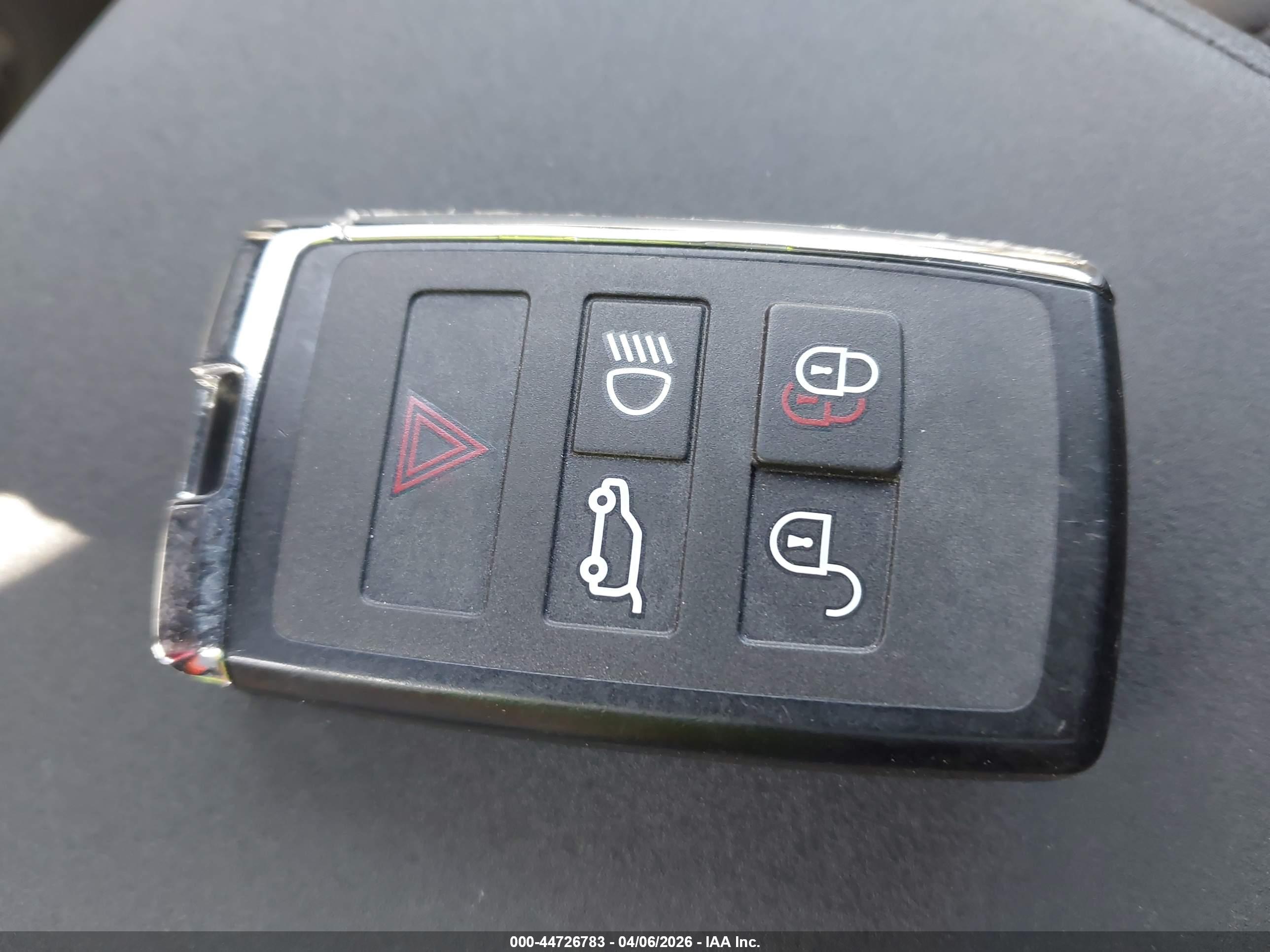 LAND ROVER image 11
