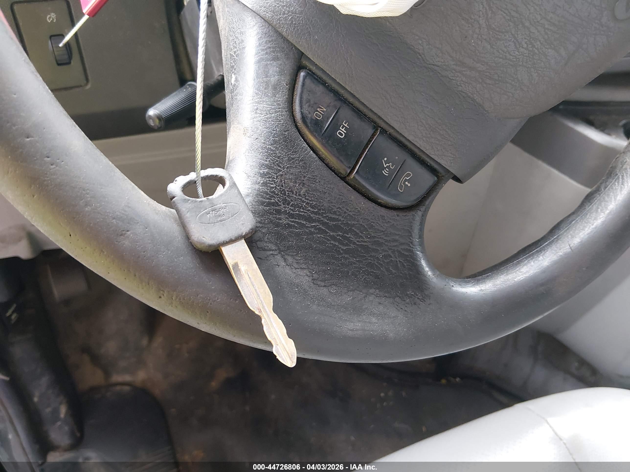 FORD E-150 image 11