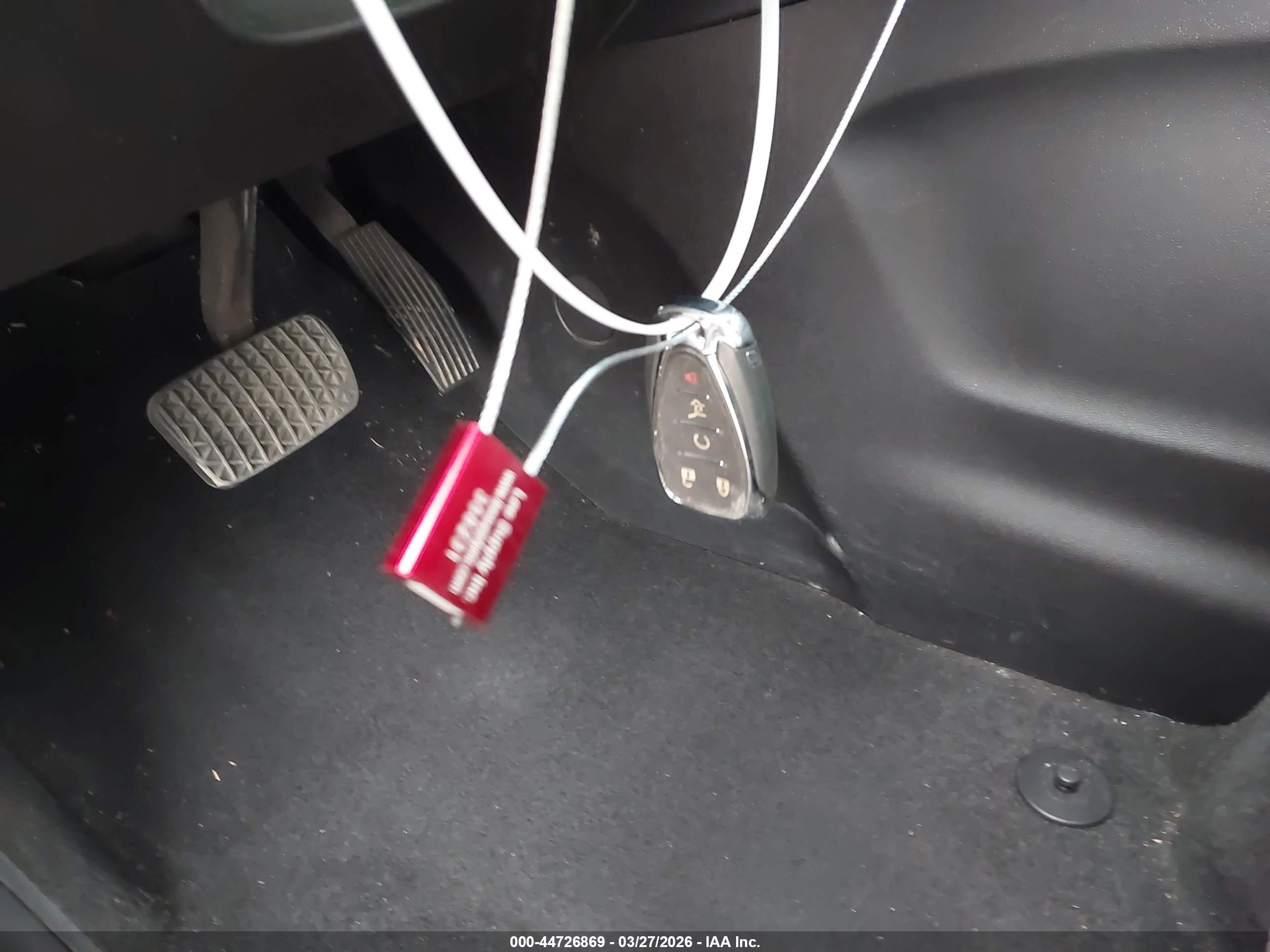 CHEVROLET EQUINOX image 11