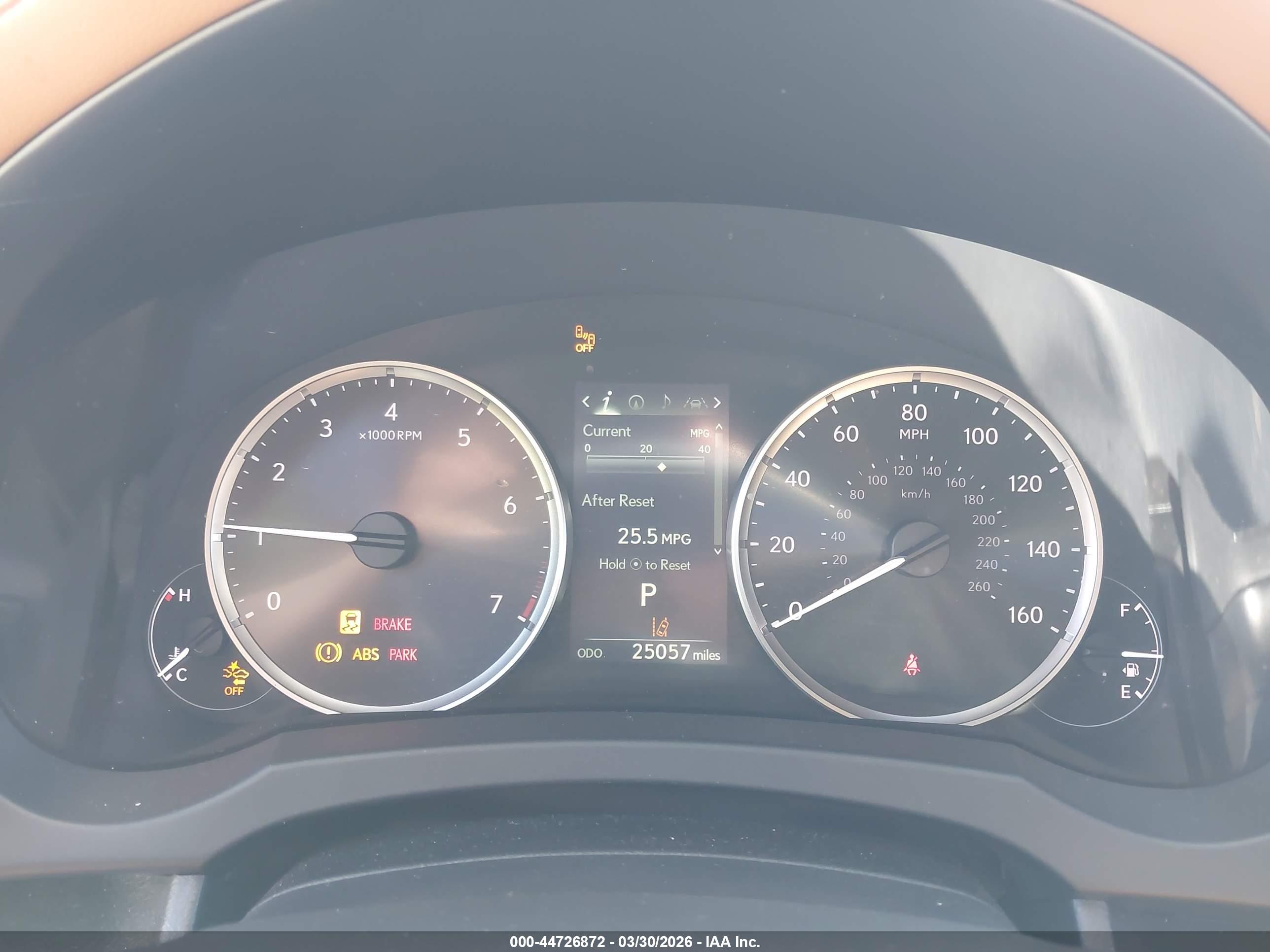 LEXUS IS image 7