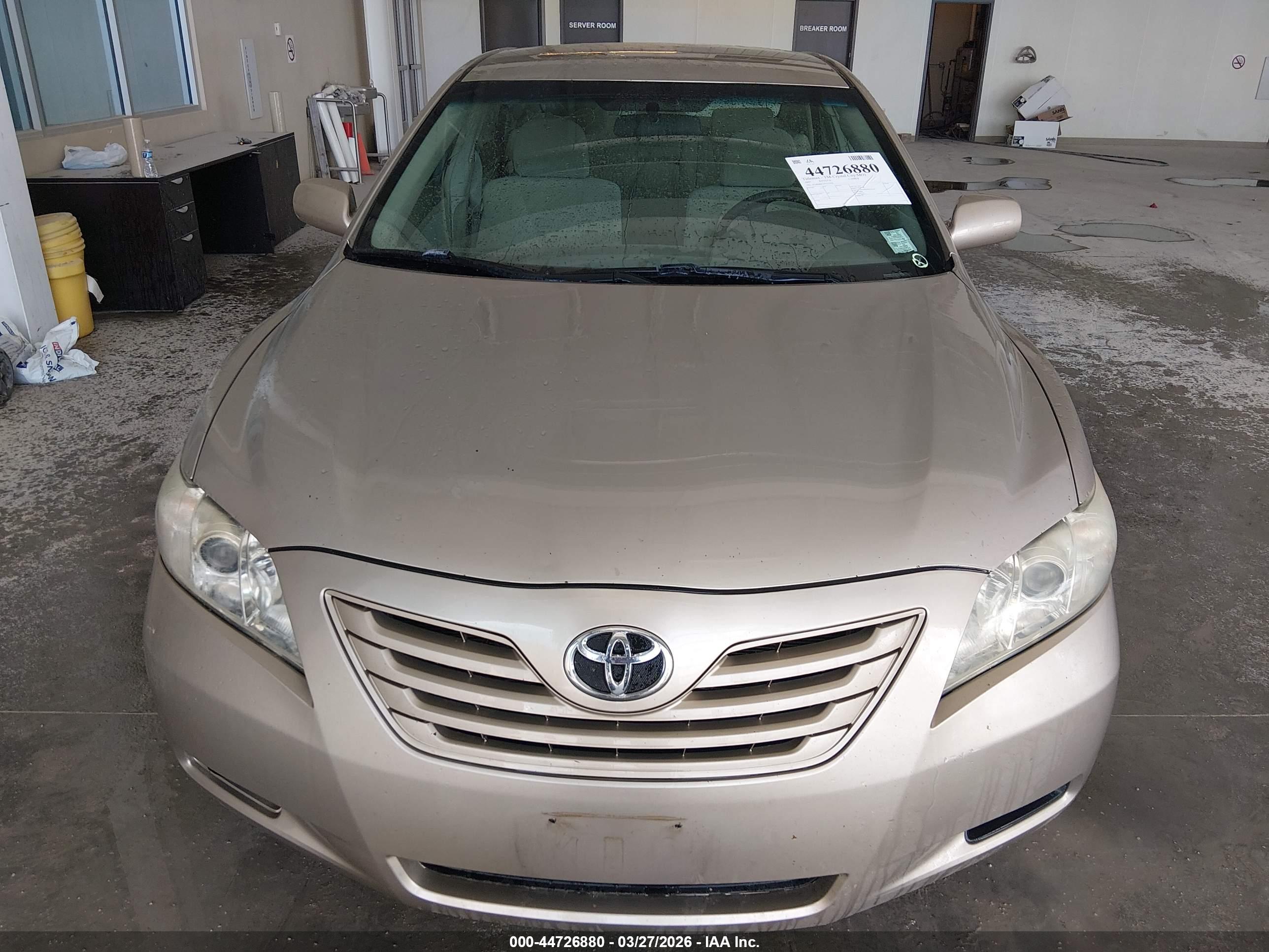 TOYOTA CAMRY image 6