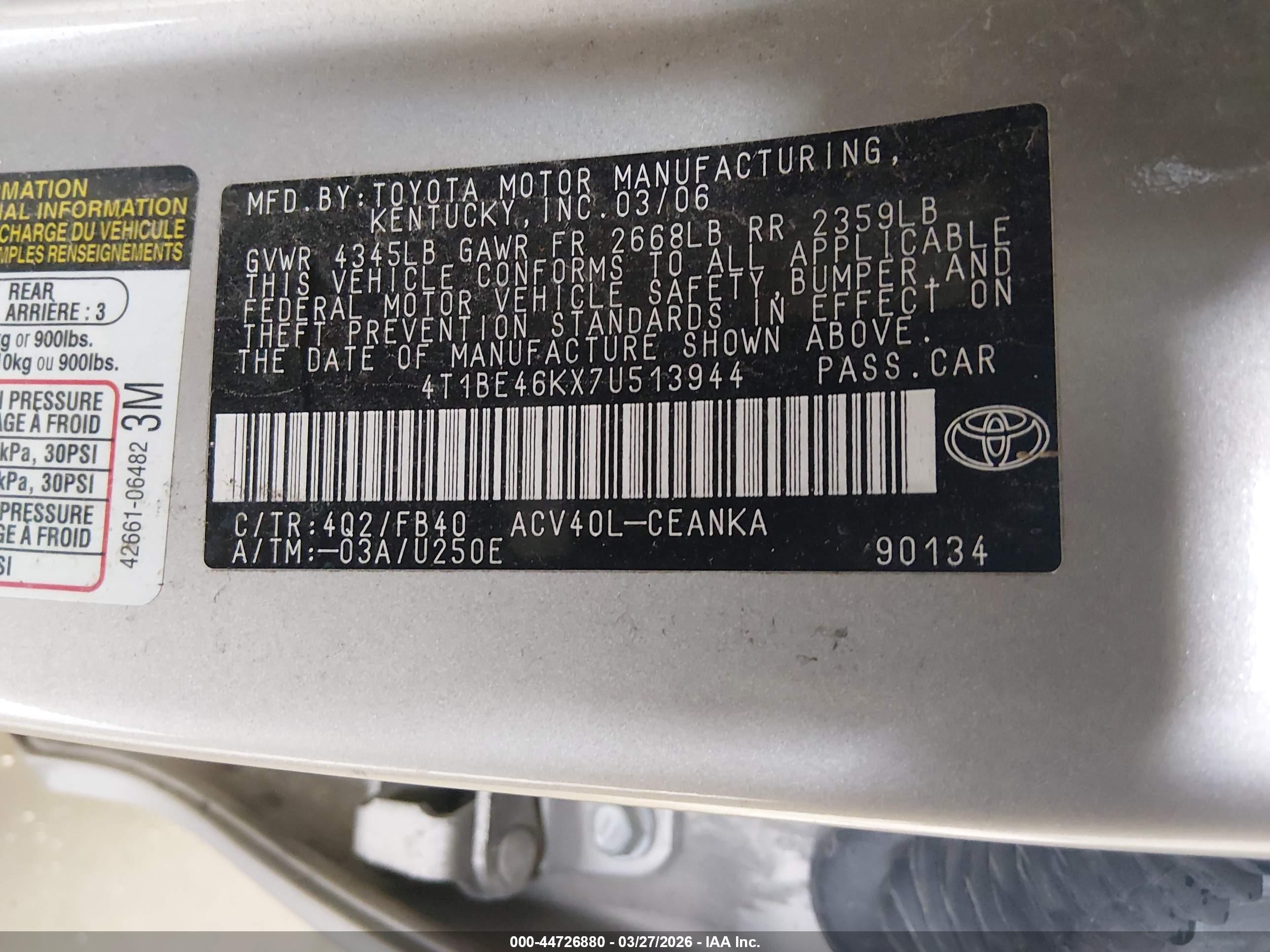 TOYOTA CAMRY image 9