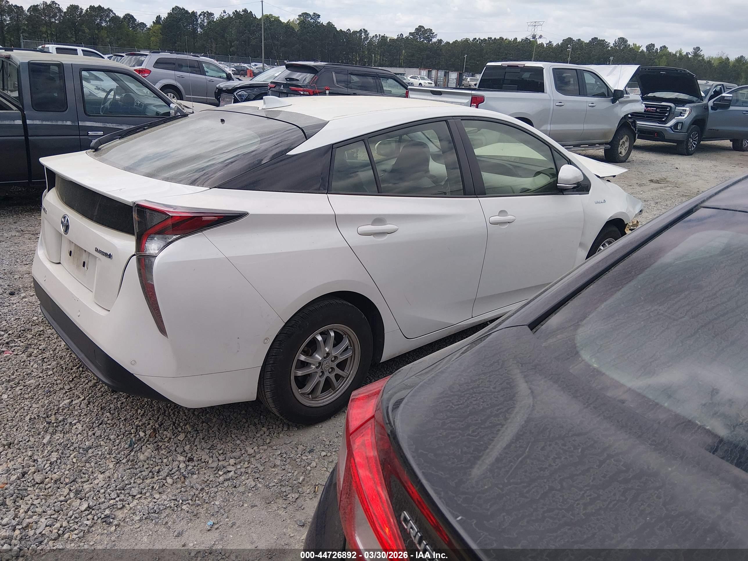 TOYOTA PRIUS image 4