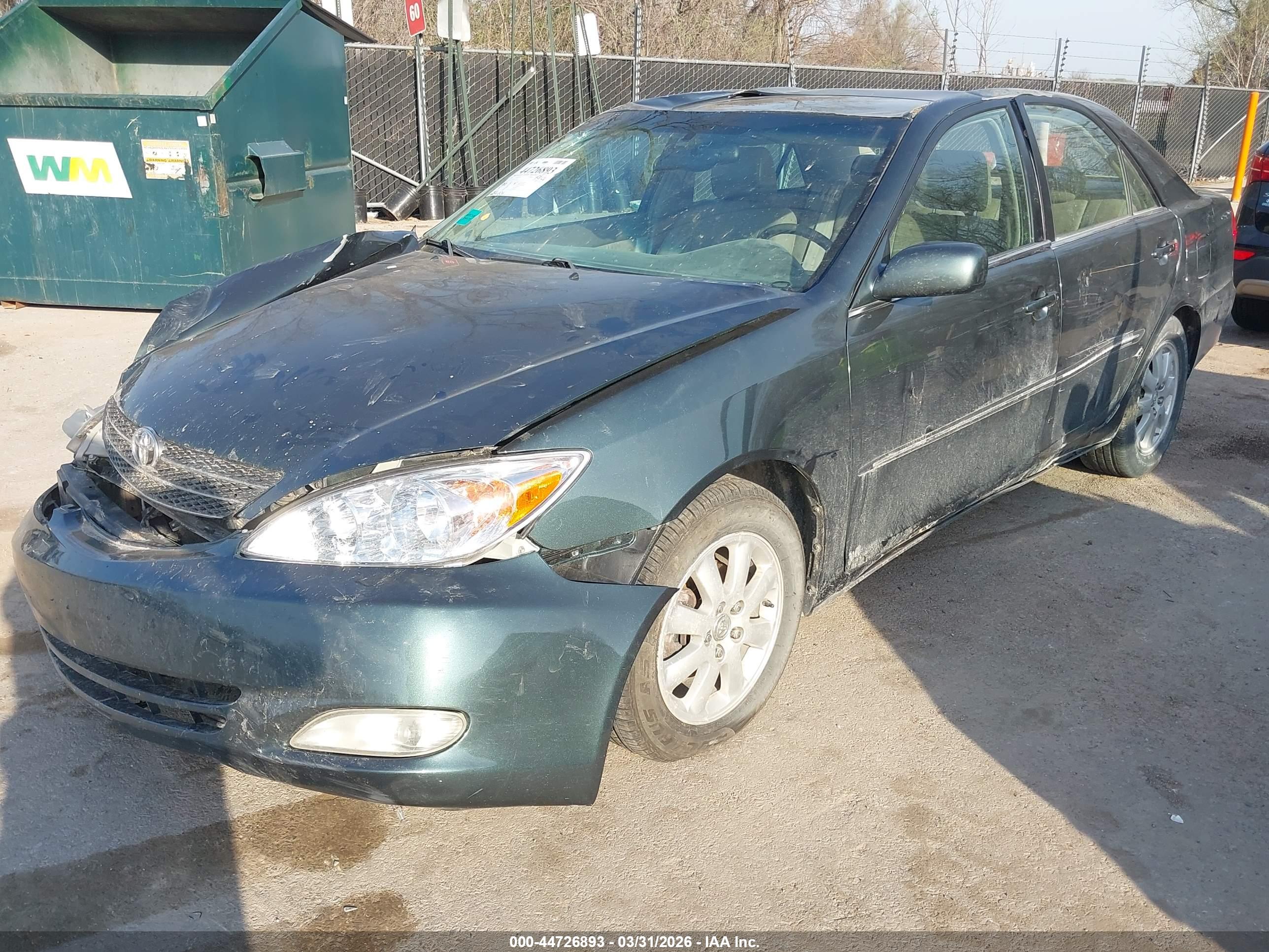 TOYOTA CAMRY image 2
