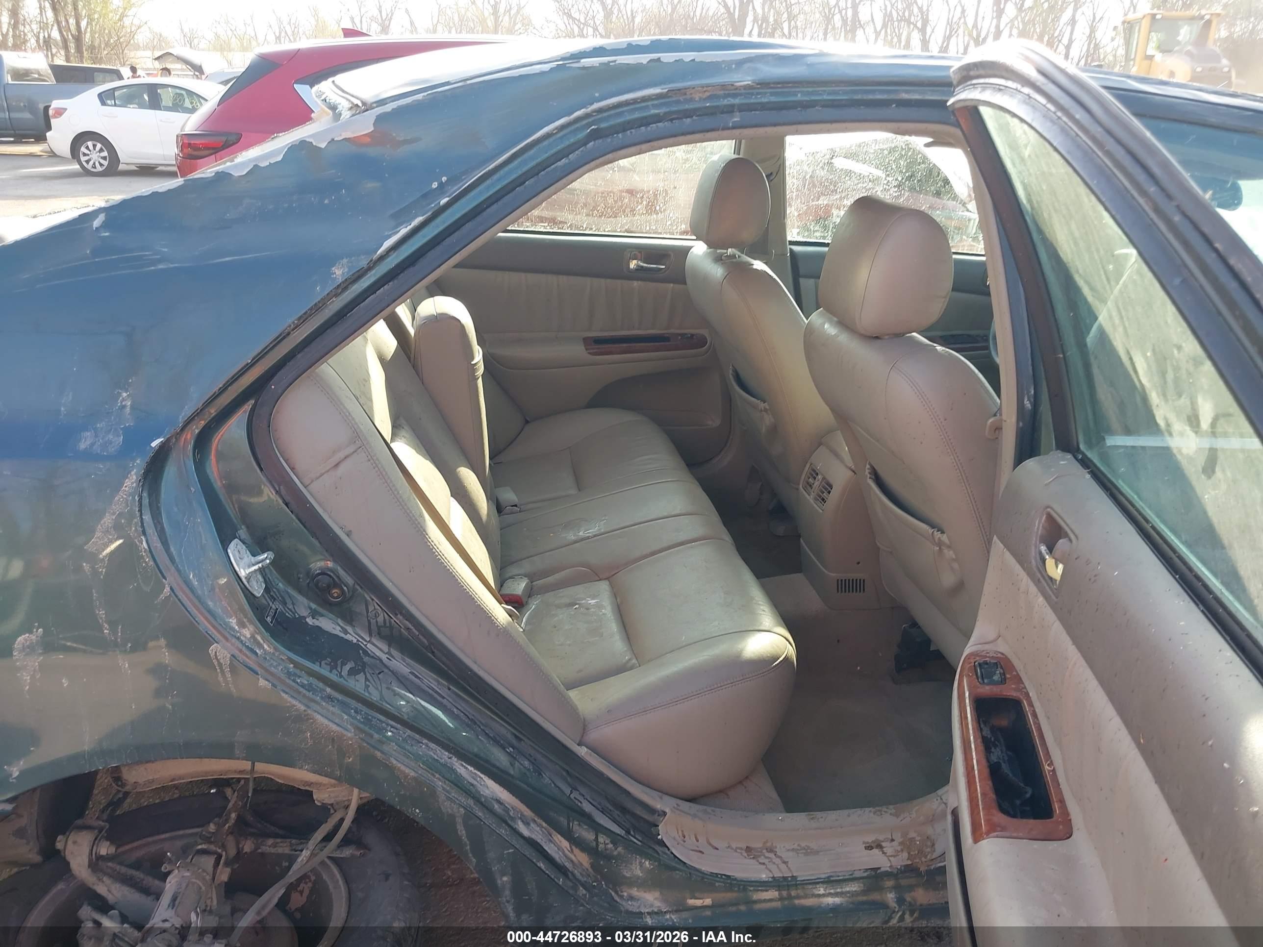 TOYOTA CAMRY image 8