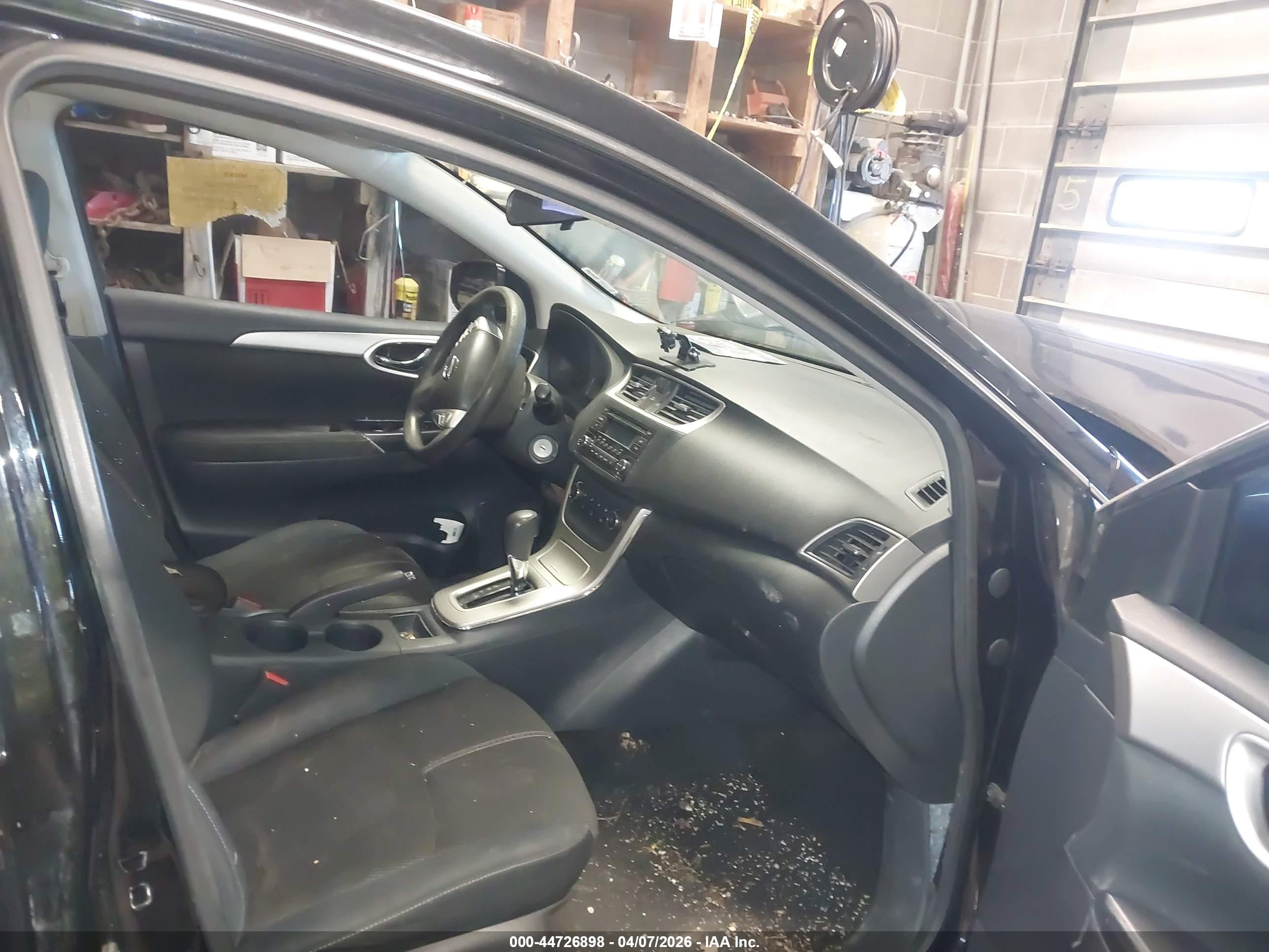 NISSAN SENTRA image 5