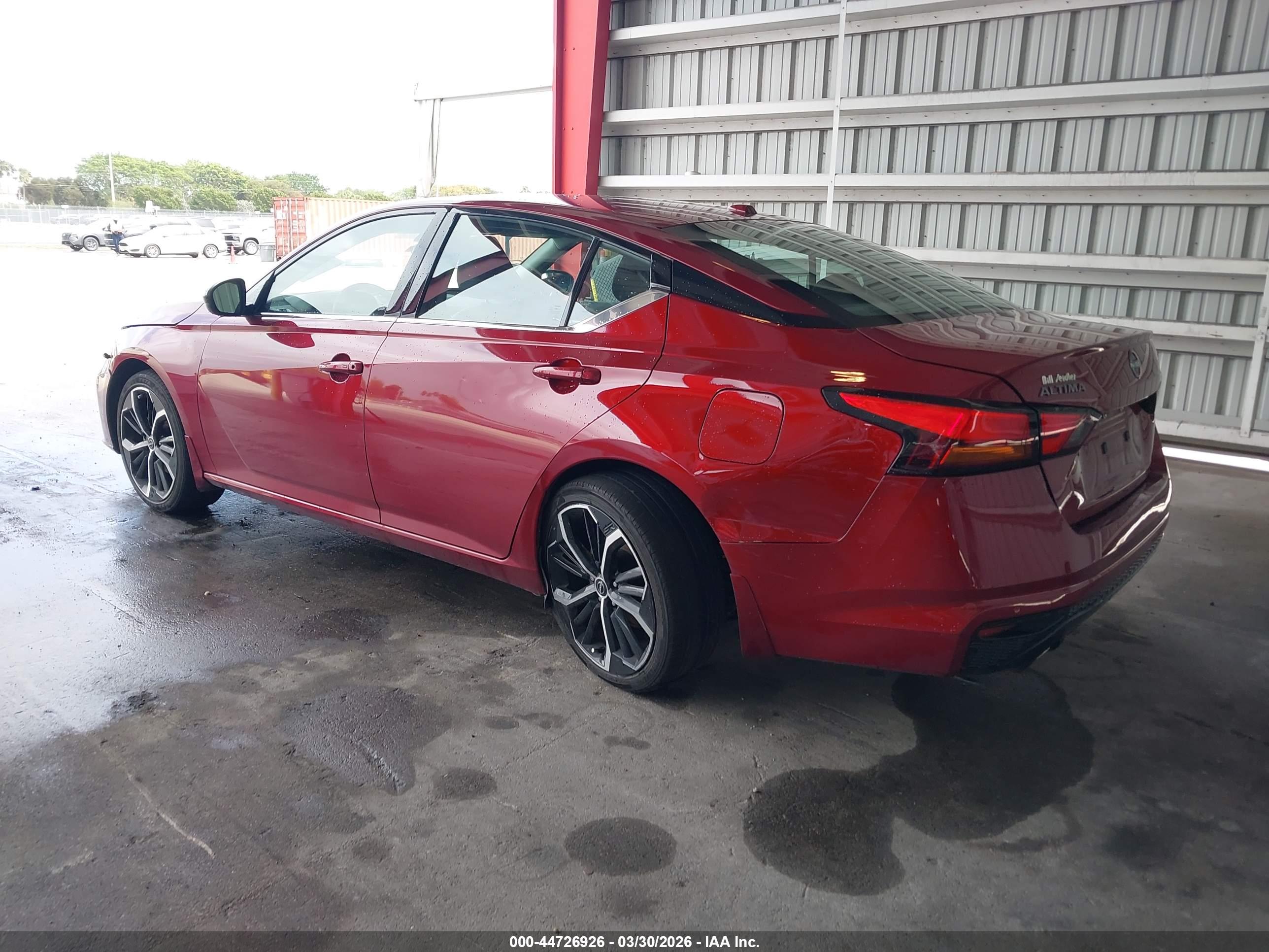 NISSAN ALTIMA image 3