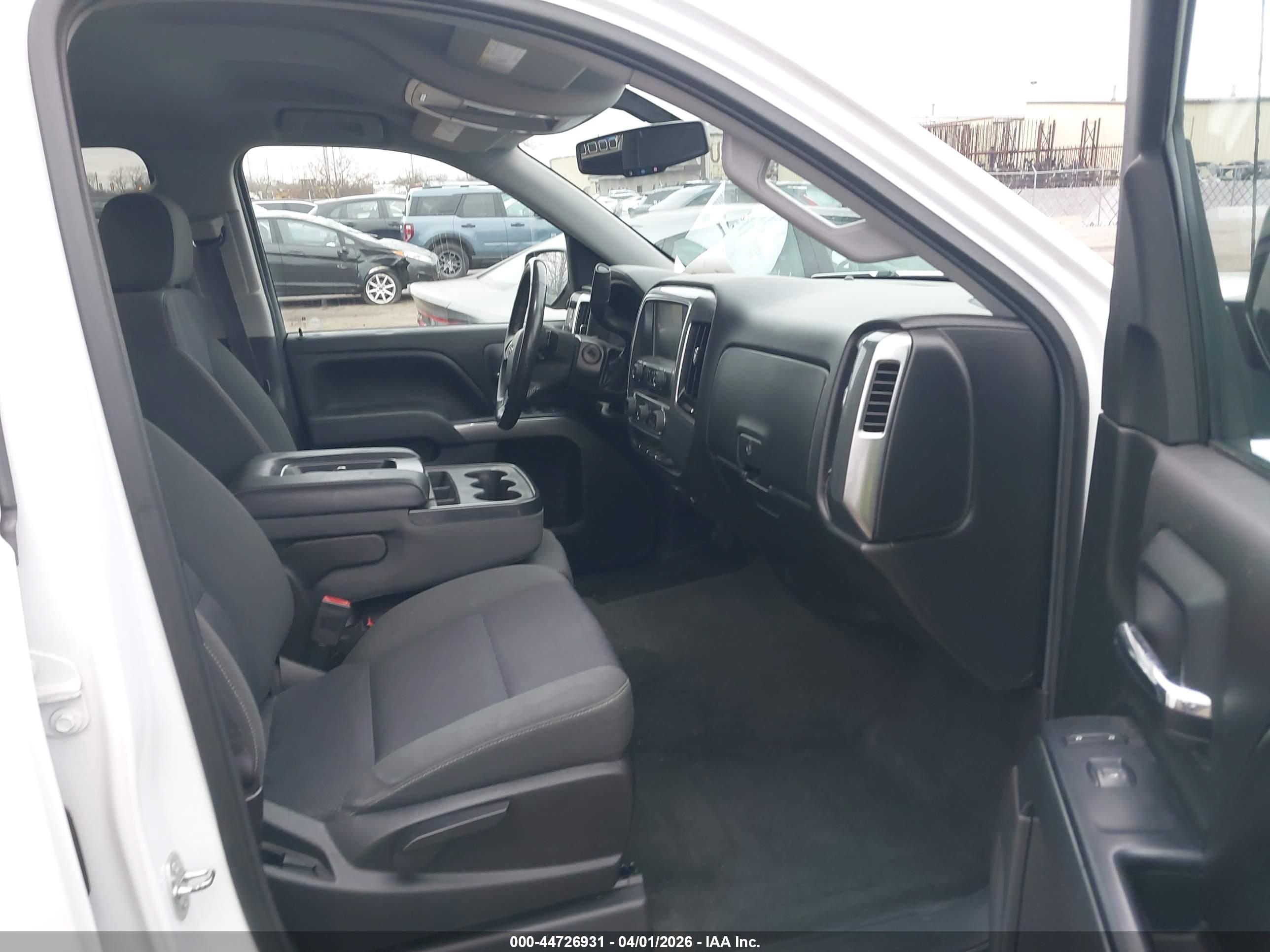 CHEVROLET SILVERADO image 5