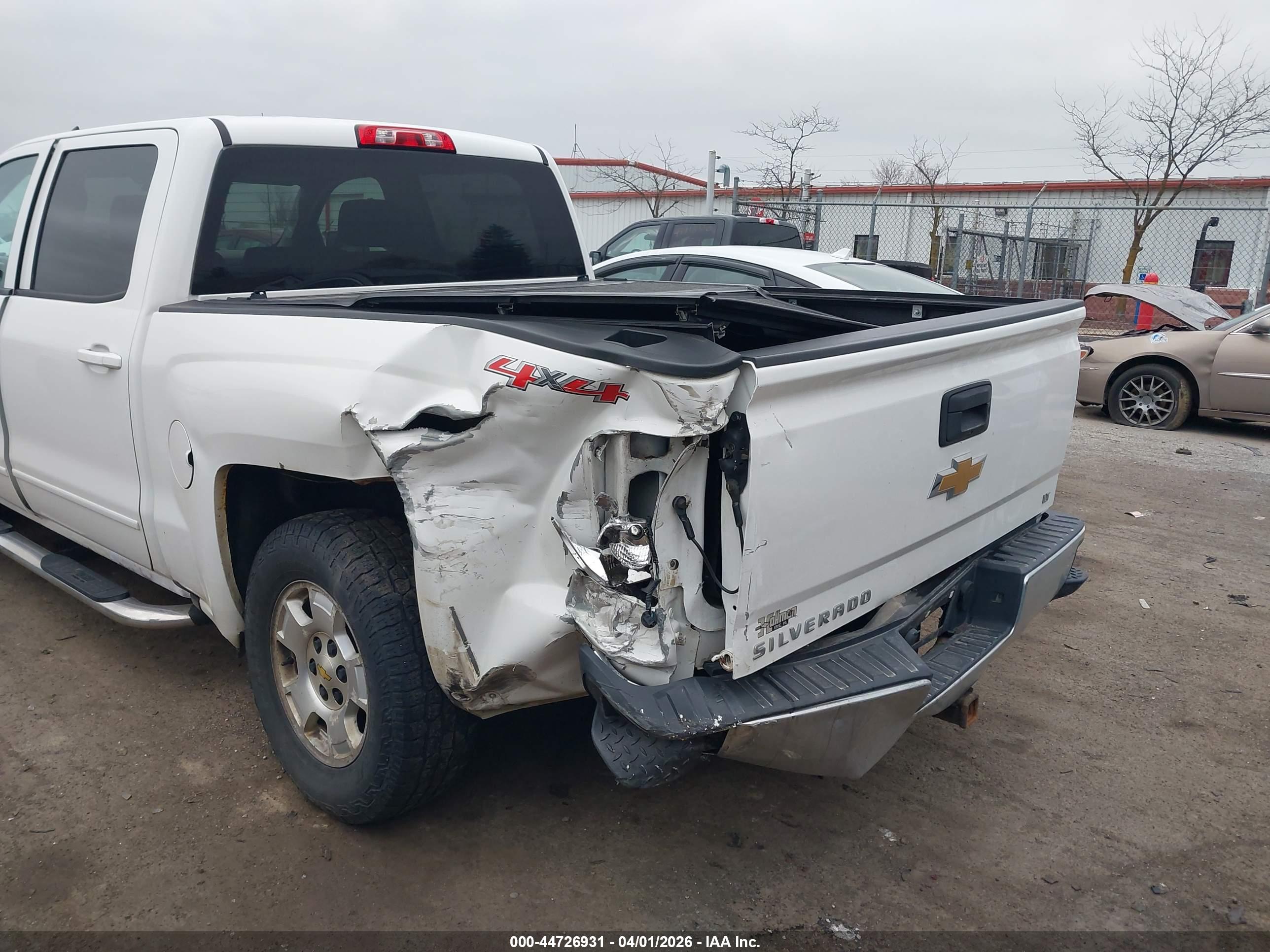 CHEVROLET SILVERADO image 6