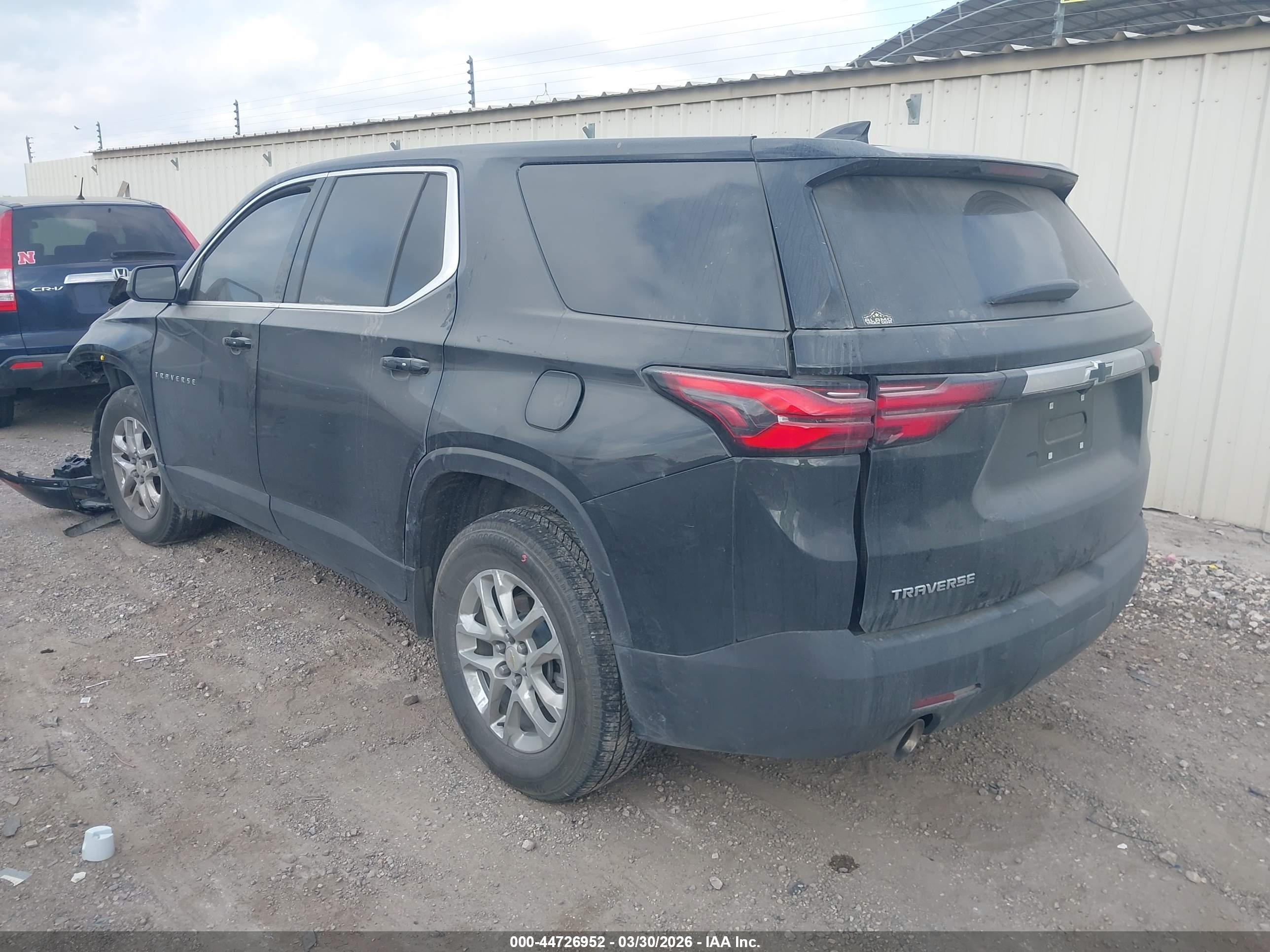 CHEVROLET TRAVERSE image 3