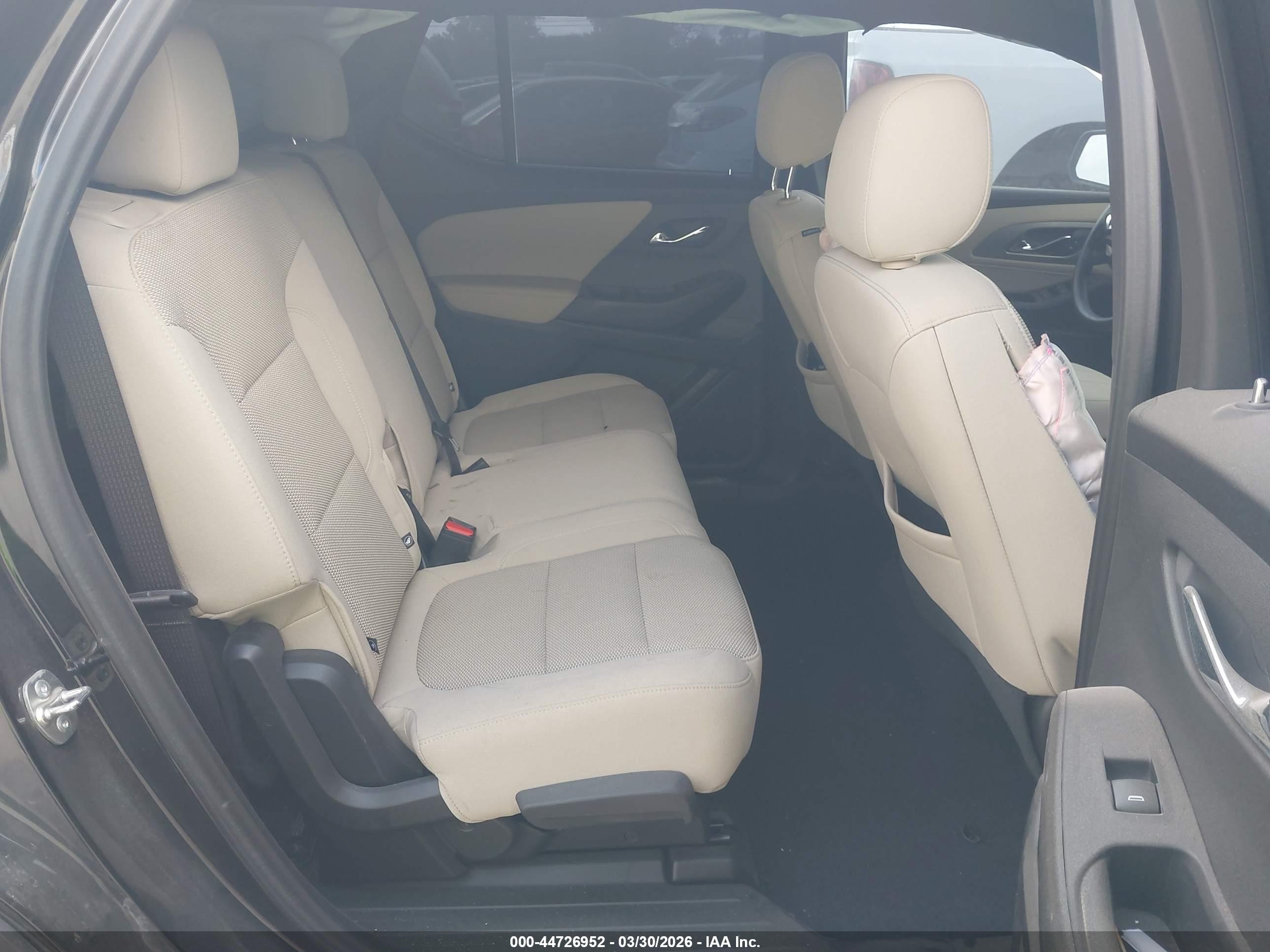 CHEVROLET TRAVERSE image 8