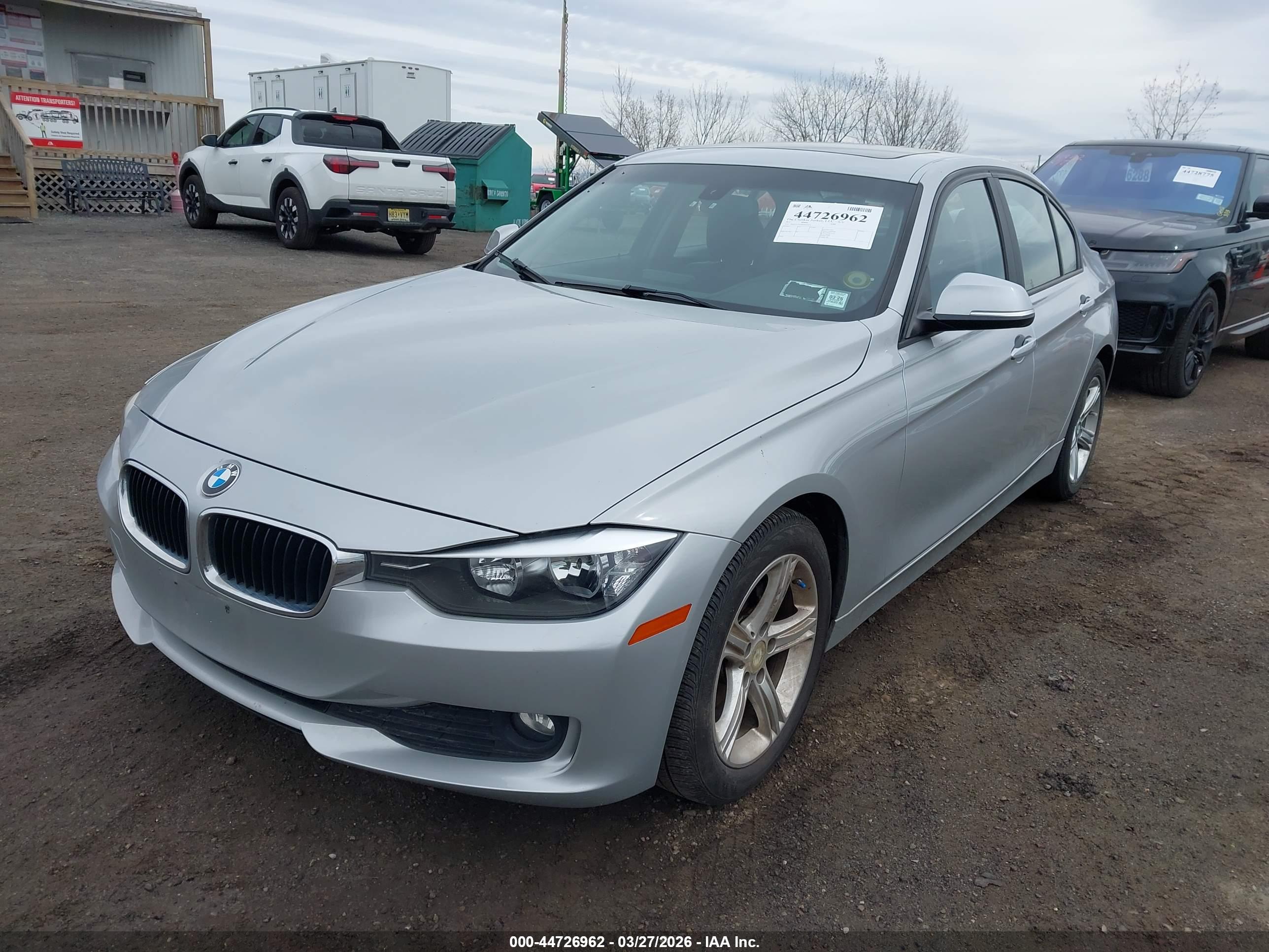 BMW 320I image 6