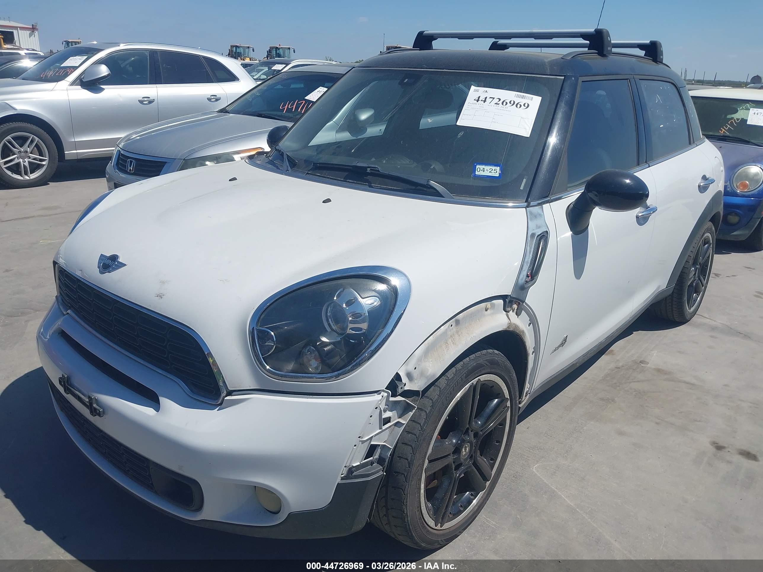 MINI COUNTRYMAN image 2