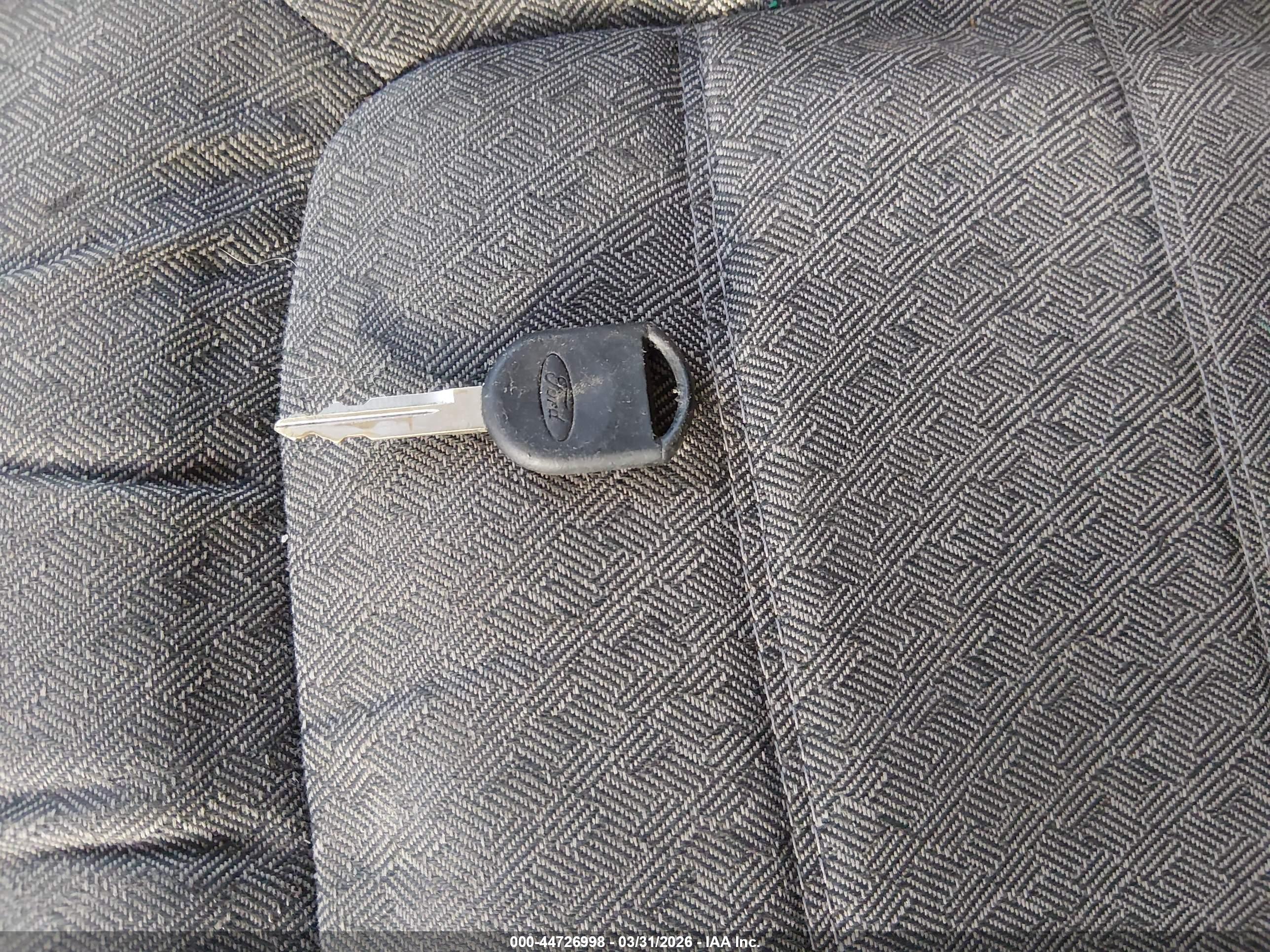 FORD EXPLORER image 11